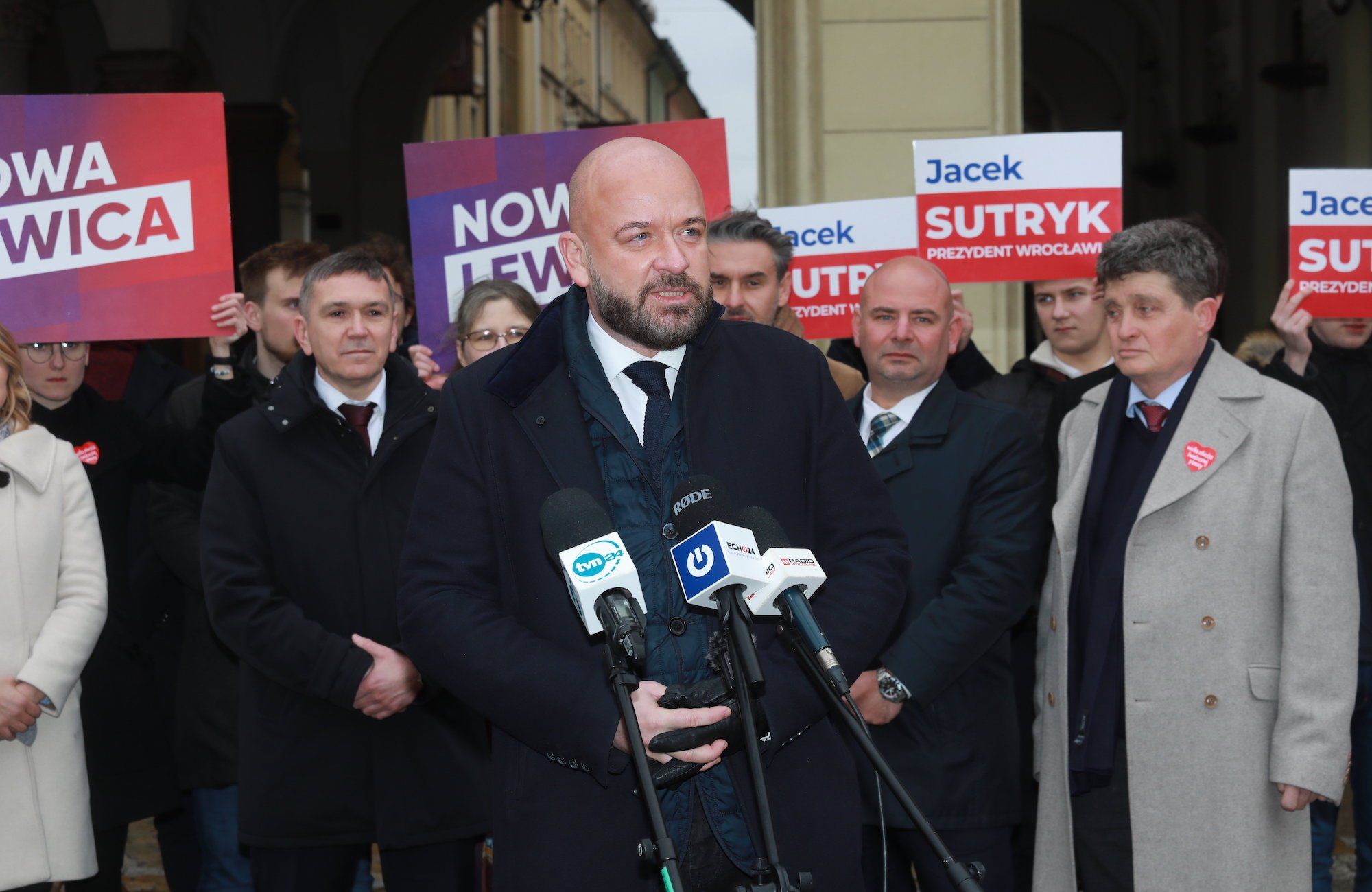 Jacek Sutryk podczas wiecu wyborczego
