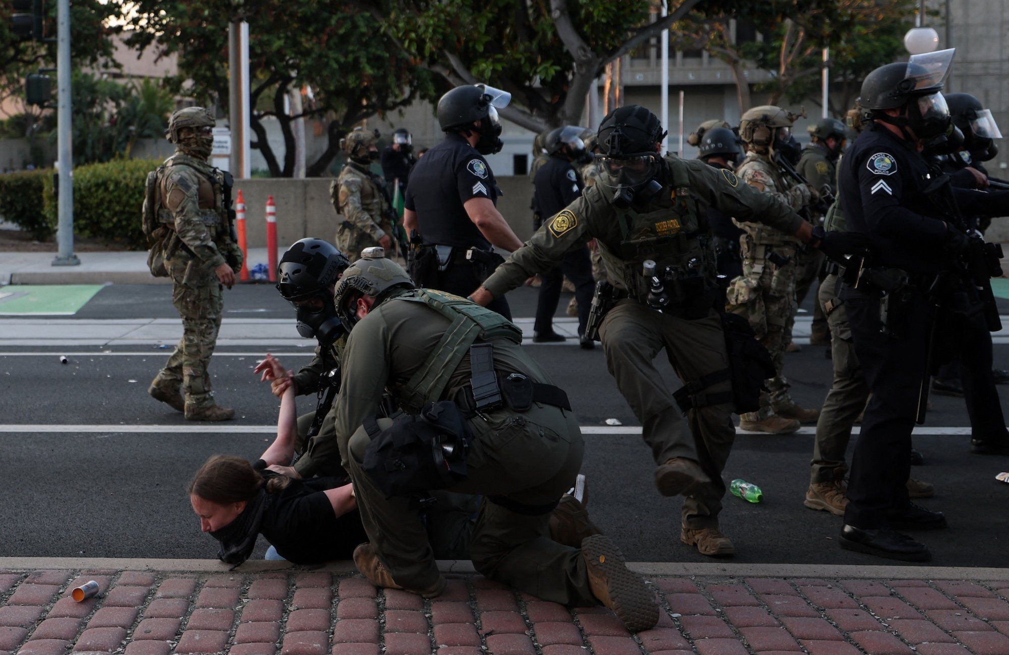 US agents, protesters clash again in Los Angeles over immigration raids