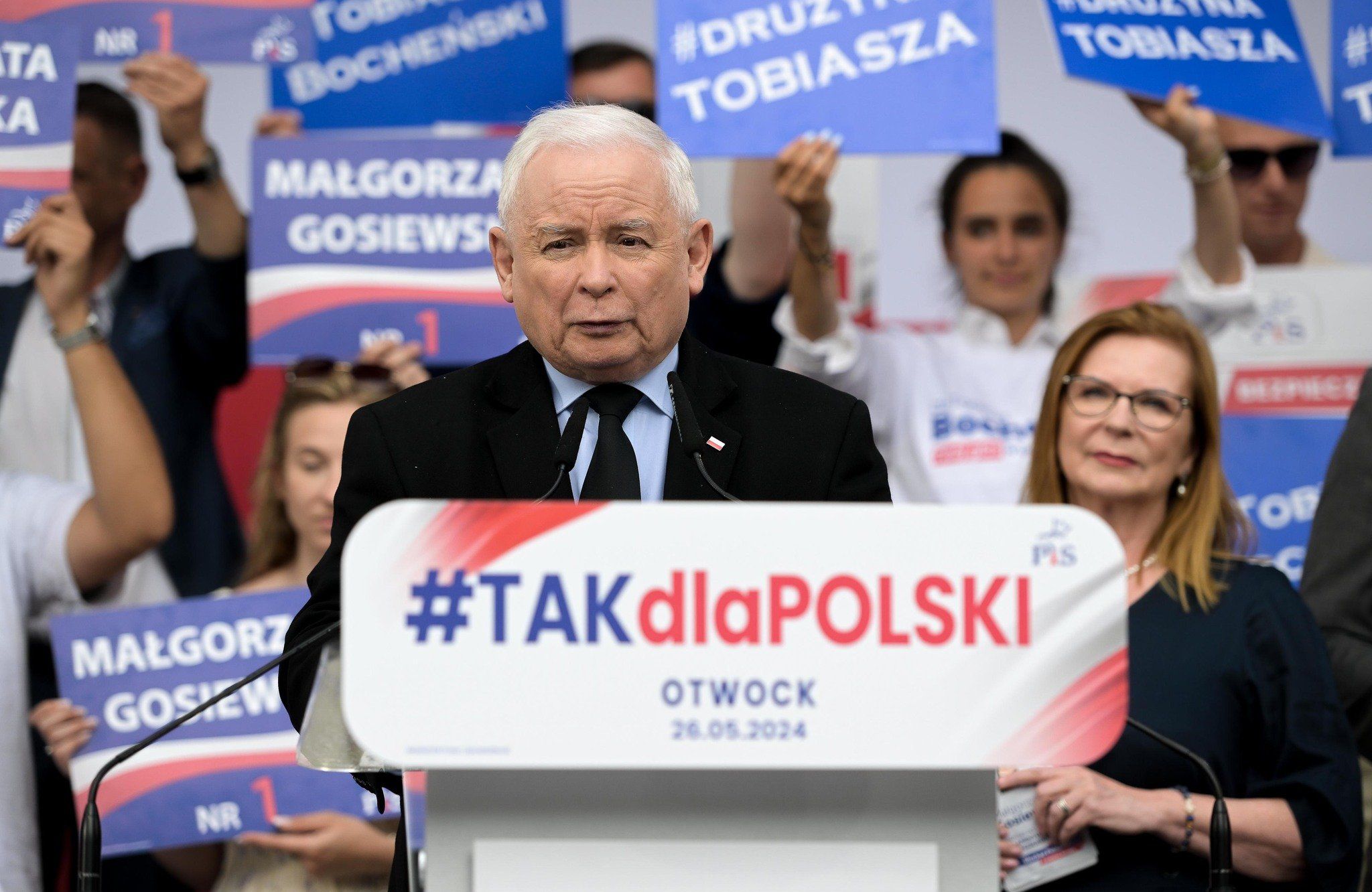 Jarosław Kaczyński, lider Prawa i Sprawiedliwości, podczas wiecu wyborczego w Otwocku przed wyborami do Parlamentu Europejskiego, 26 maj 2024