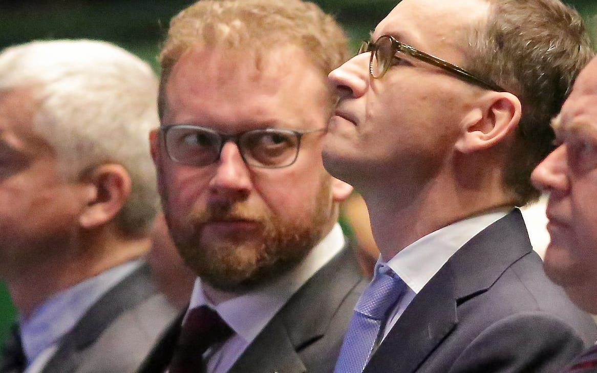 10.10.2018 Bialystok . Opera i Filharmonia Podlaska . Inauguracja roku akedemickiego Akademii Medycznej z udzialem ministra zdrowia Lukasza Szumowskiego oraz premiera Mateusza Morawieckiego . Od lewej : wojewoda Bohdan Paszkowski , minister zdrowia Luksz Szumowski , Mateusz Morawiecki i Jaroslaw Zielinski .
Fot. Agnieszka Sadowska  / Agencja Gazeta