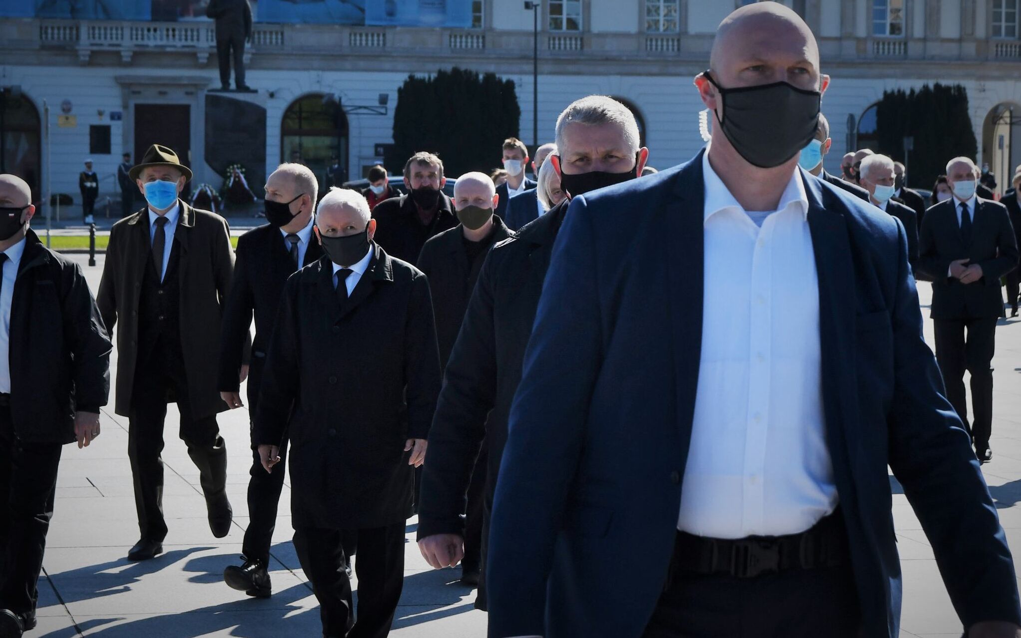 Grafika do artykułu Kaczyński jak Król Popiel. Żyje w strachu przed "patroszeniem". Obsesja za 6-7 mln rocznie