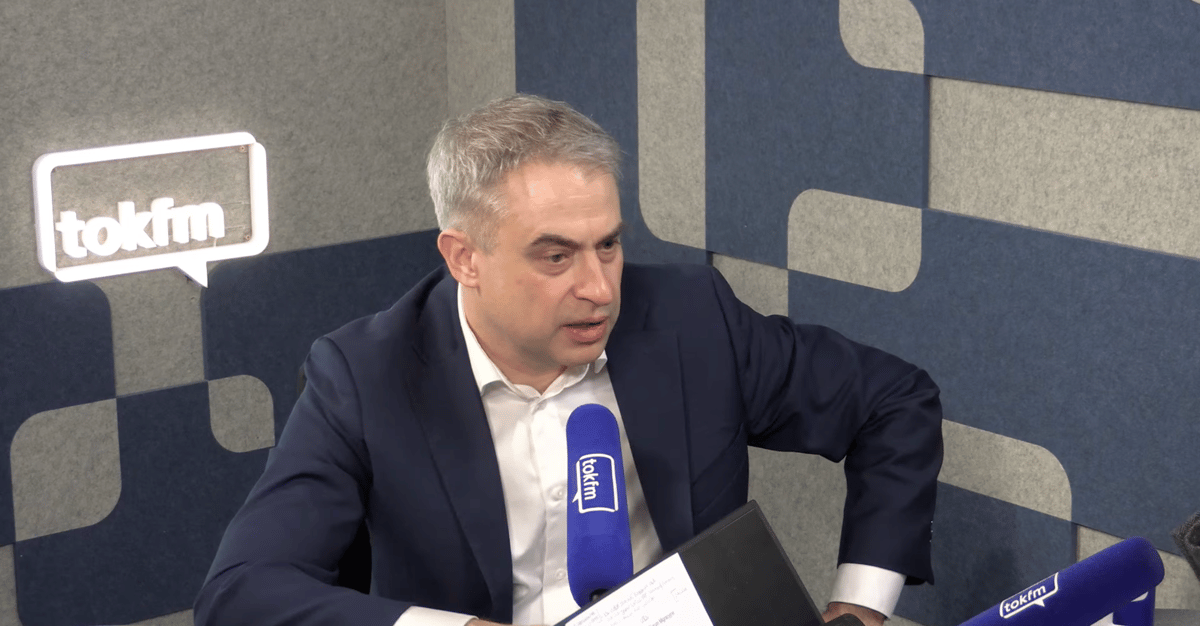 Gawkowski wpłaca na „Pomóżmy Ukraińcom”, których jego rząd pozbawił pomocy. Zapowiada korekty