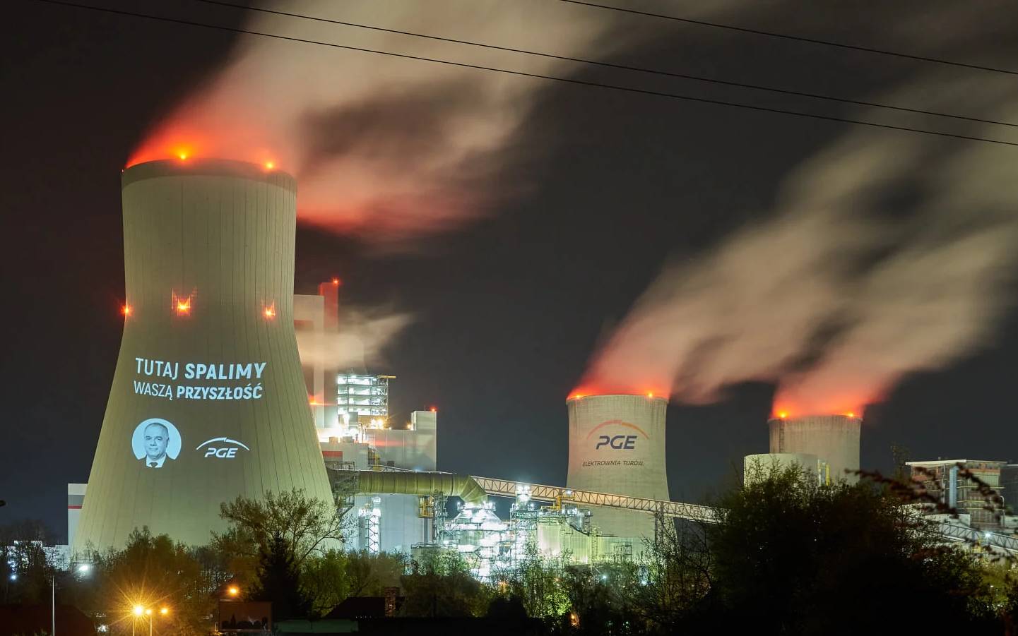Grafika do artykułu Inni odchodzą od węgla, Polska w niego inwestuje. Otwarto nowy blok węglowy na Dolnym Śląsku