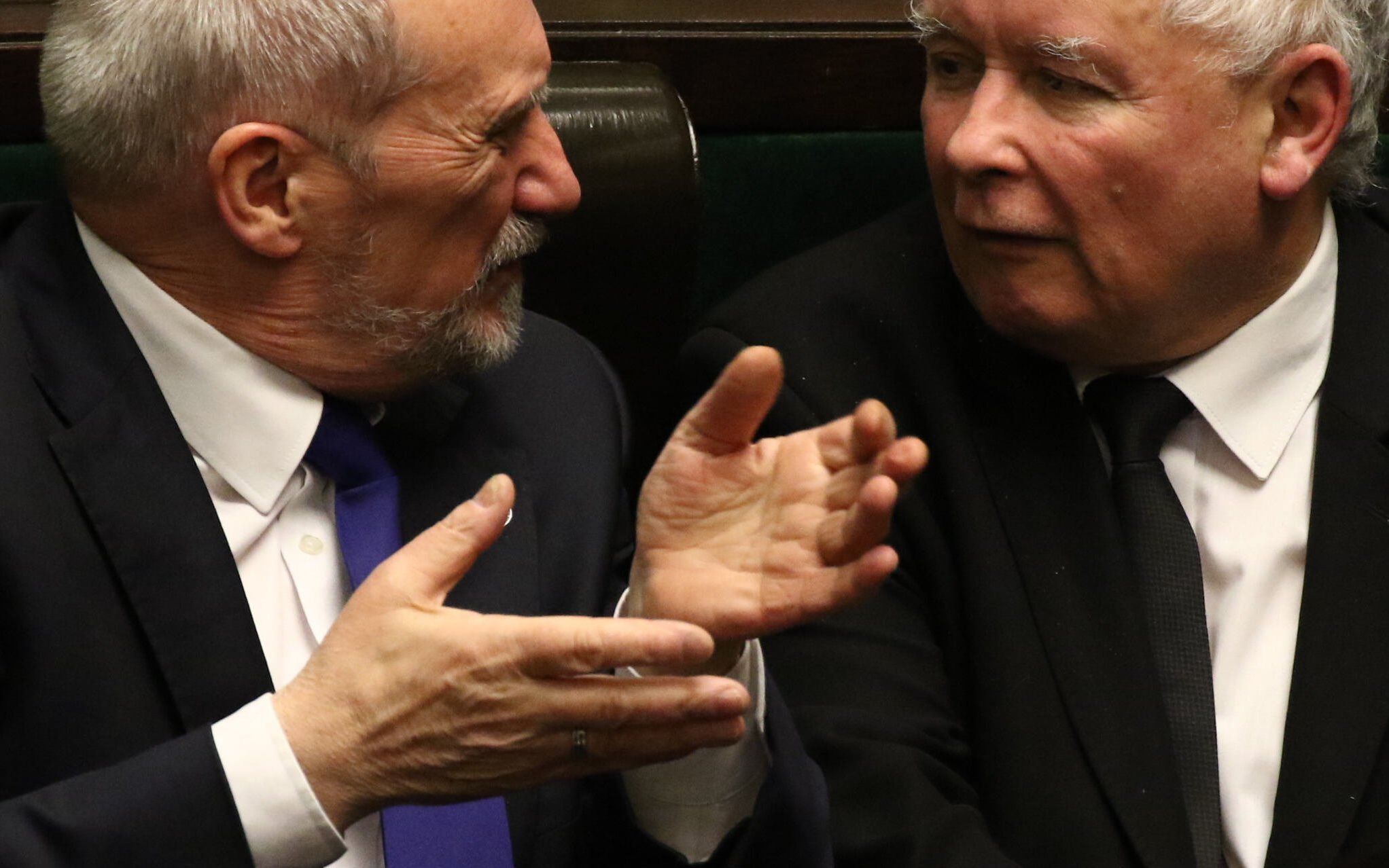 10.01.2018 Warszawa , Sejm . Byly minister obrony , posel PiS Antoni Macierewicz i prezes PiS Jaroslaw Kaczynski podczas wieczornego bloku glosowan .
Fot. Slawomir Kaminski / Agencja Gazeta