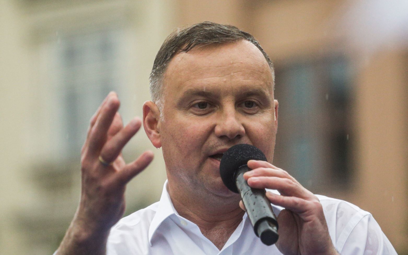 Grafika do artykułu Konta jak boty w akcji sztabu Dudy #RafałNieKłam. Rekordziści atakowali Trzaskowskiego 200 razy