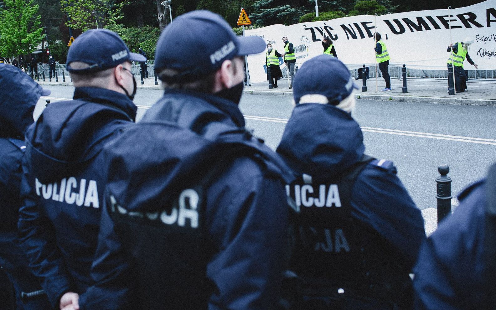 Grafika do artykułu Po tekście OKO.press w obronie ukaranych artystów interweniuje RPO Adam Bodnar. „To rodzaj nękania”