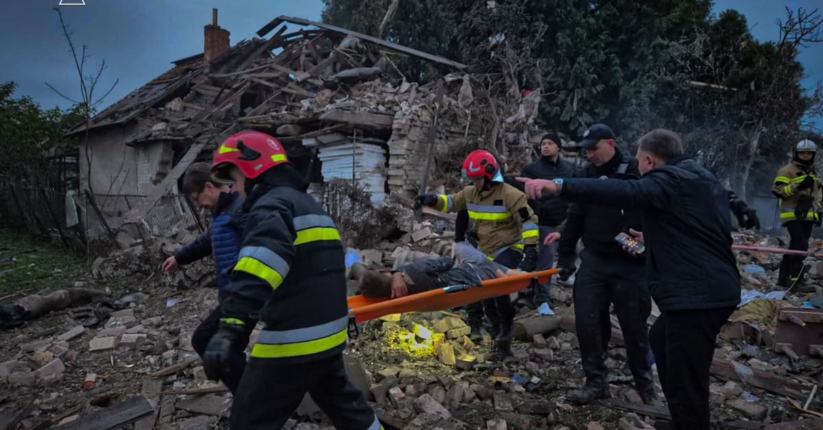 Russian attack close  Lviv. The full   household  died