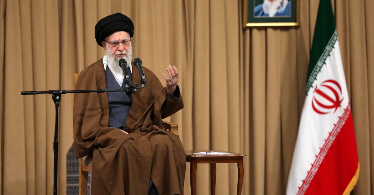 Iran: Ajatollah ma plan ucieczki do Moskwy. Ustalenia „The Times”