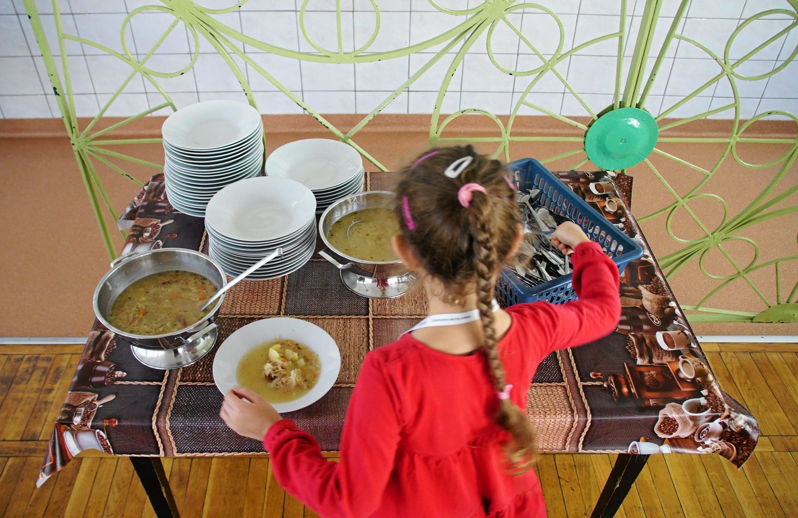 Szkolna stolowka w Zielonej Gorze
