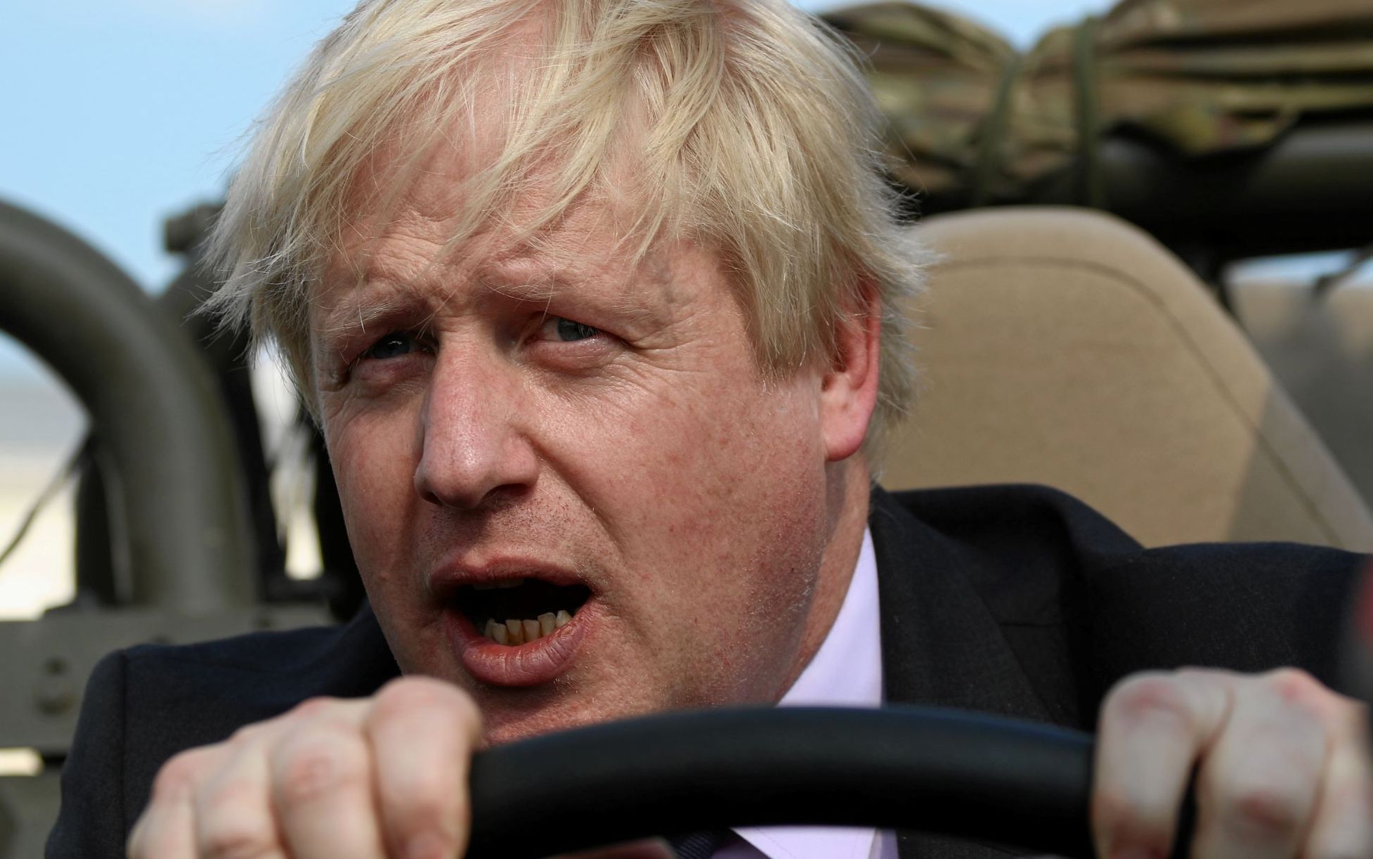 Grafika do artykułu Boris Johnson zawiesza parlament. Chaotyczny Brexit coraz bliżej. Prawa Polaków na włosku