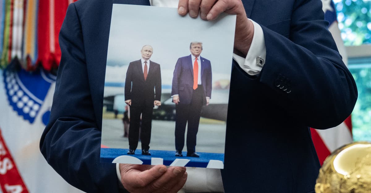 Trump zawarł deal z Putinem. Dostanie olej napędowy przed wyborami w zamian za zniesienie sankcji