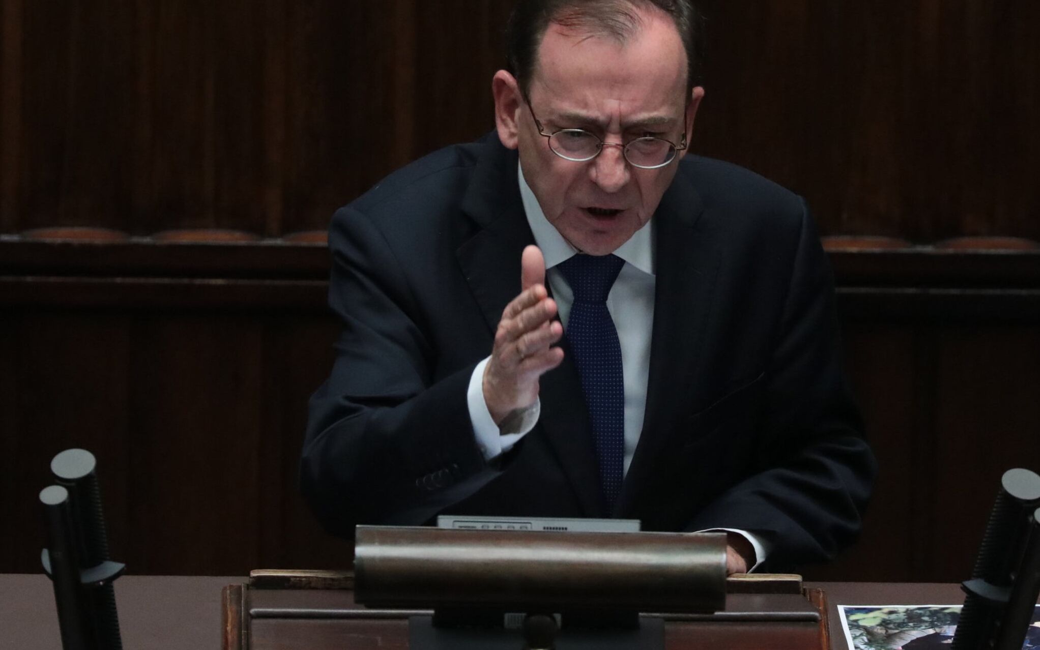 30.09.2021 Warszawa , ul Wiejska , Sejm . Minister spraw wewnetrznych i administracji Mariusz Kaminski podczas debaty nad wnioskiem Prezydenta RP o przedluzenie stanu wyjatkowego na granicy polsko - bialoruskiej o kolejne 60 dni .
Fot. Slawomir Kaminski / Agencja Gazeta