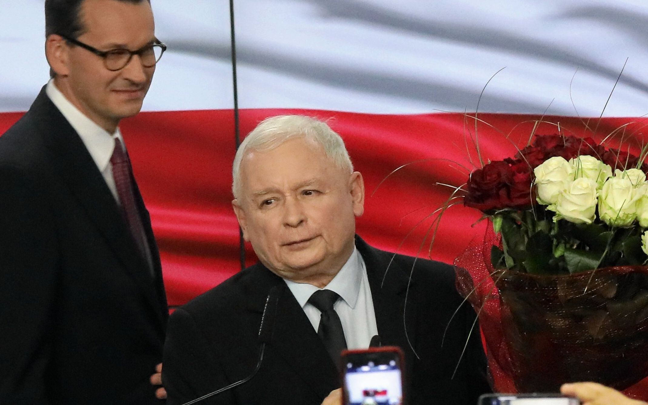 13.10.2019 Warszawa , ul Nowogrodzka 84/86 . Prezes Jaroslaw Kaczynski i premier rzadu PiS Mareusz Morawiecki podczas wieczoru wyborczego w kwaterze glownej partii rzadzacej .
Fot. Slawomir Kaminski / Agencja Gazeta