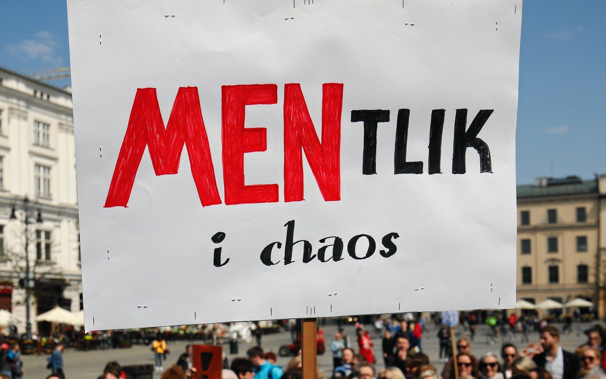 23.04.2019 Krakow , Rynek Glowny . Protest strajkujacych nauczycieli . 
fot. Jakub Wlodek / Agencja Gazeta