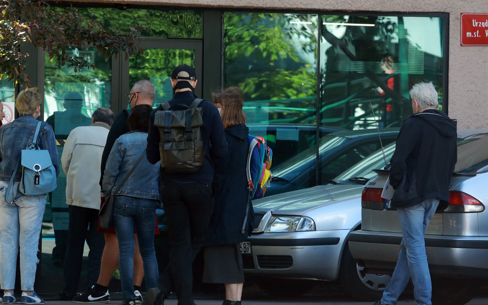 29.05.2020 Warszawa , ul Grochowska 171 b , Urzad Pracy . Kolejka interesantow .
Fot. Jacek Marczewski / Agencja Gazeta