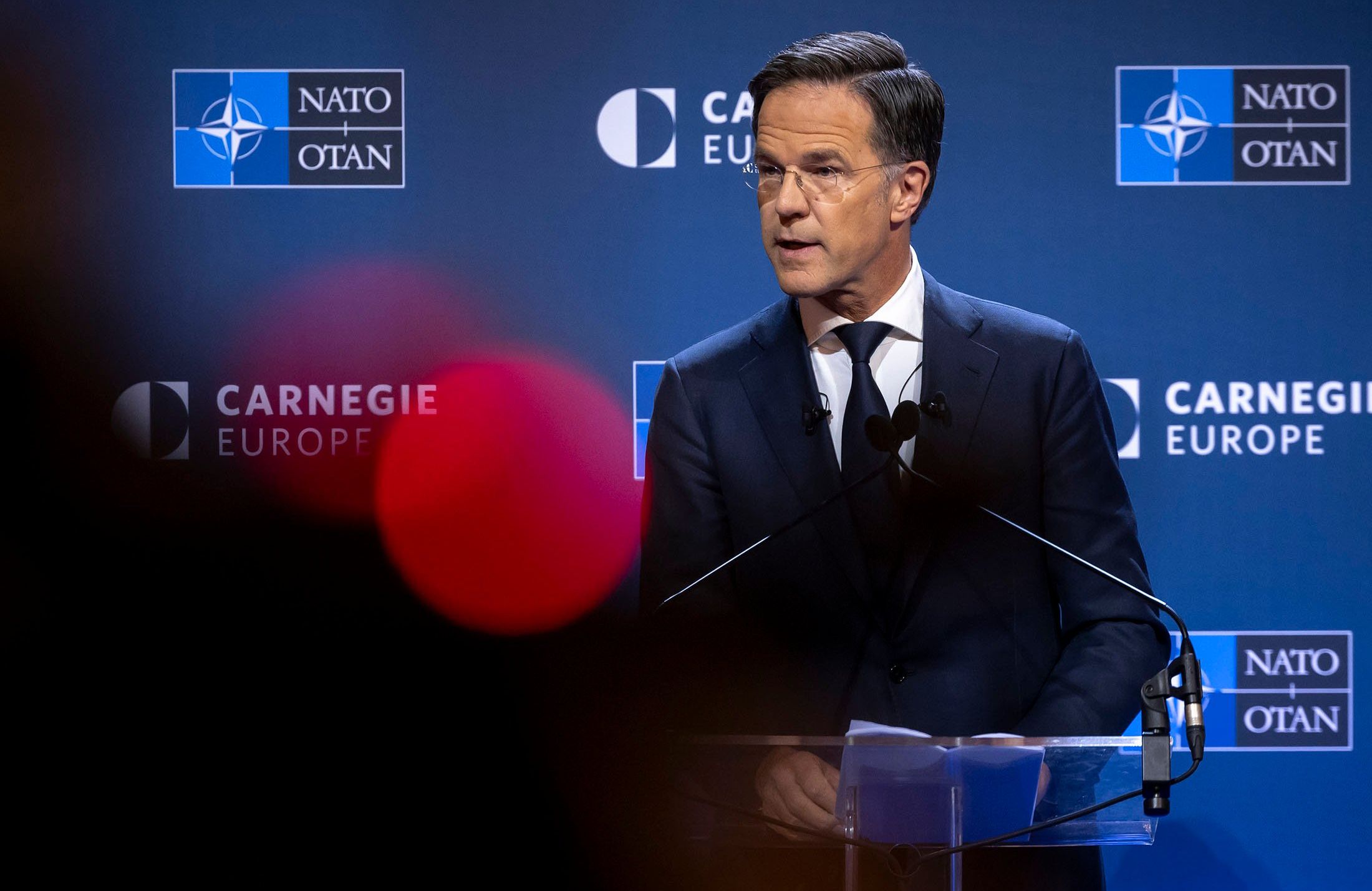 "Aby zapobiec wojnie, NATO musi wydawać więcej na obronność" - mówił 12 grudnia 2024 szef NATO Mark Rutte podczas spotkania organizowanego przez think tank Carnegie Europe w Brukseli.