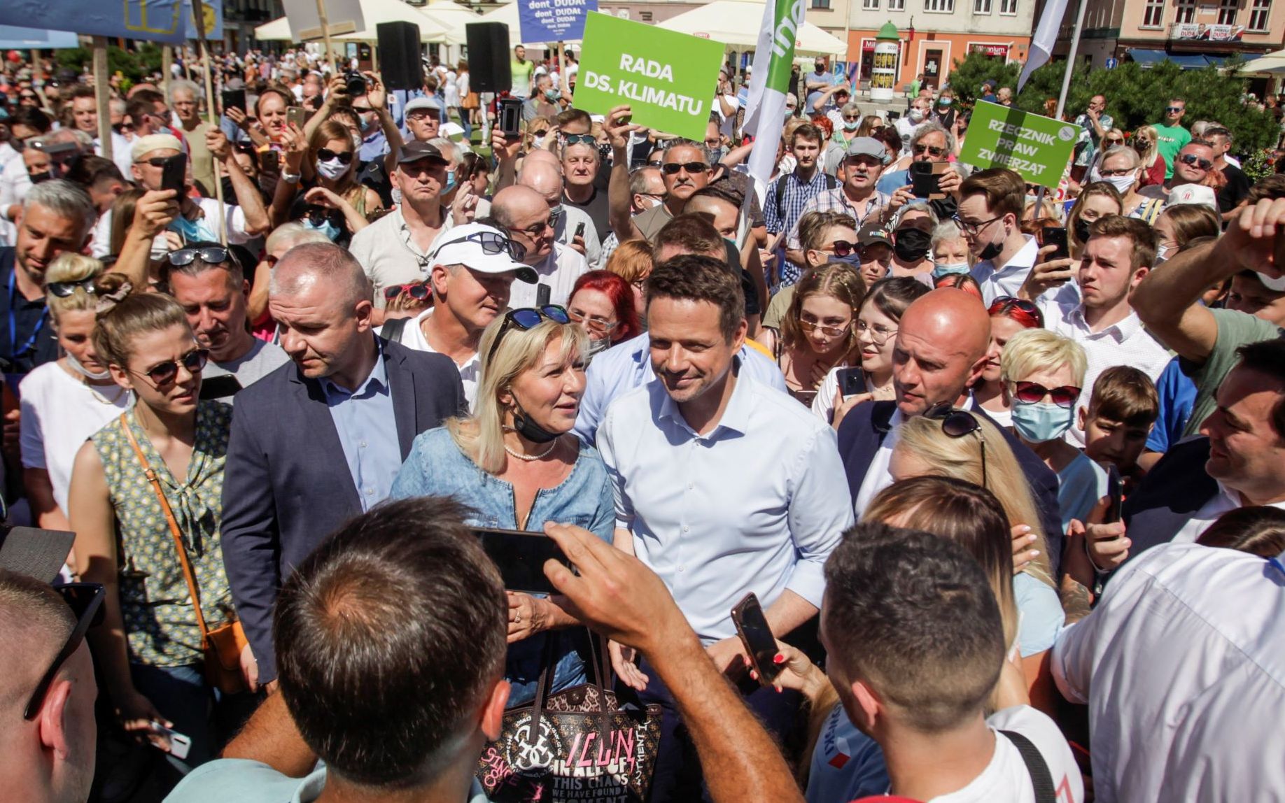 Grafika do artykułu Co oznacza "zielone weto", które Hołowni obiecał Trzaskowski? Wychodzimy poza ogólniki