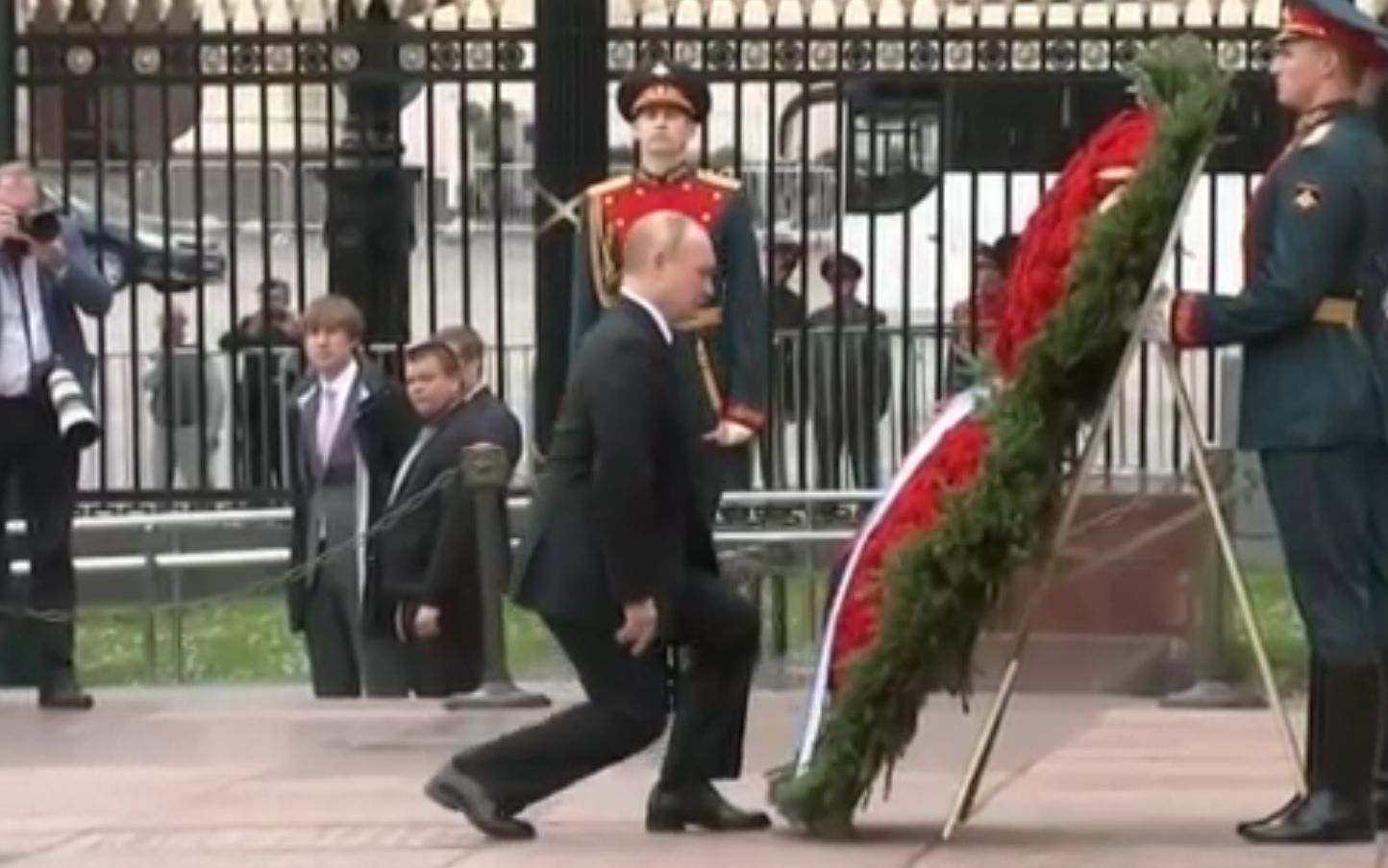 Grafika do artykułu GOWORIT MOSKWA. W rocznicę napaści Hitlera na Stalina Putin milczy 