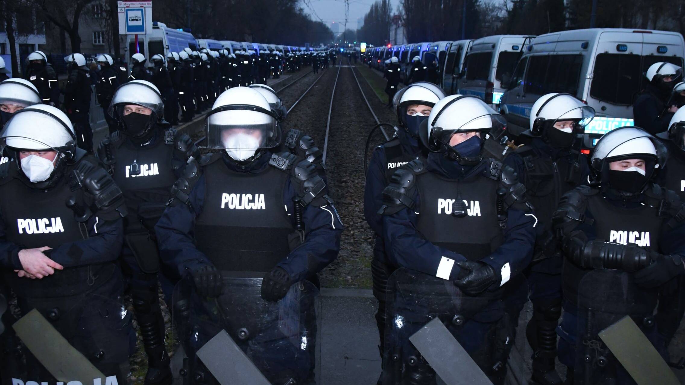 13.12.2020; policja pod domem Jarosława Kaczynskiego, Strajk Kobiet