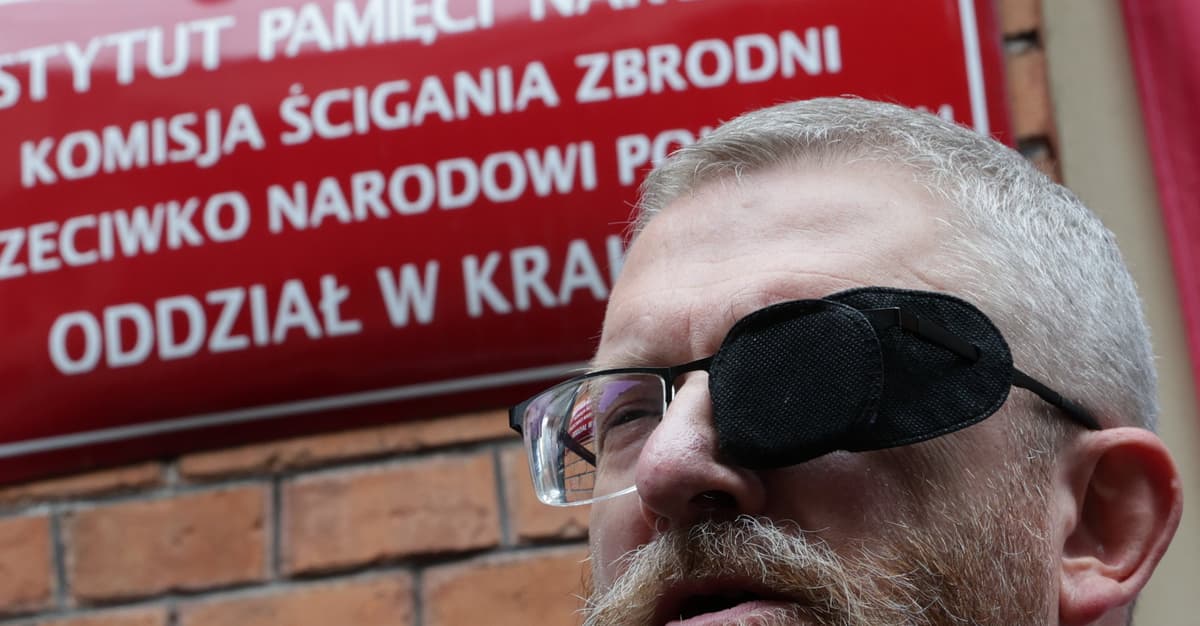 Braun z zarzutami. Za „komory gazowe w Auschwitz to fake”