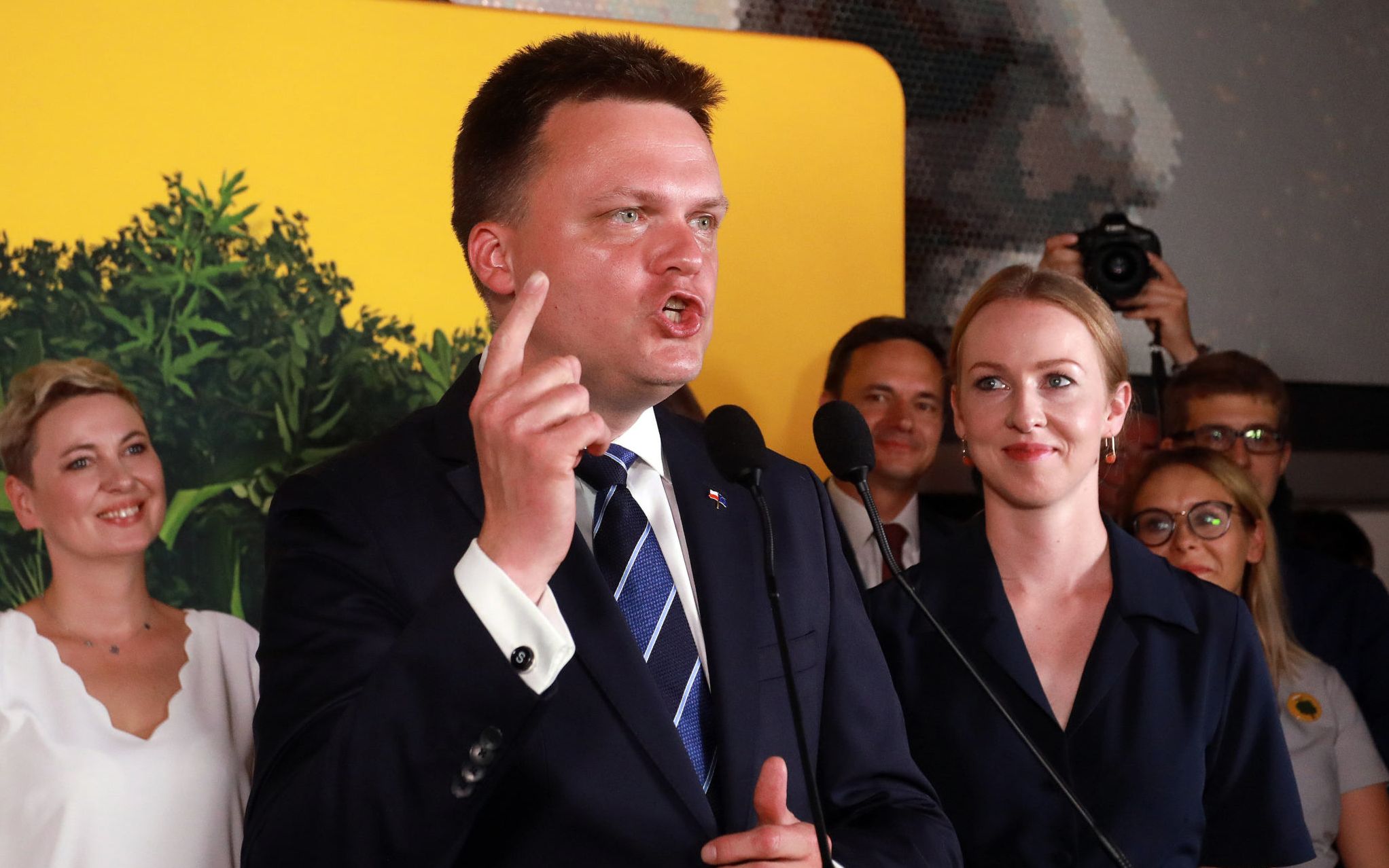 28.06.2020 Warszawa . Kandydat na prezydenta RP Szymon Holownia podczas wieczoru wyborczego . Poland's presidential election, first round . Wybory prezydenckie 2020 , pierwsza tura . 
Fot. Jacek Marczewski / Agencja Gazeta
