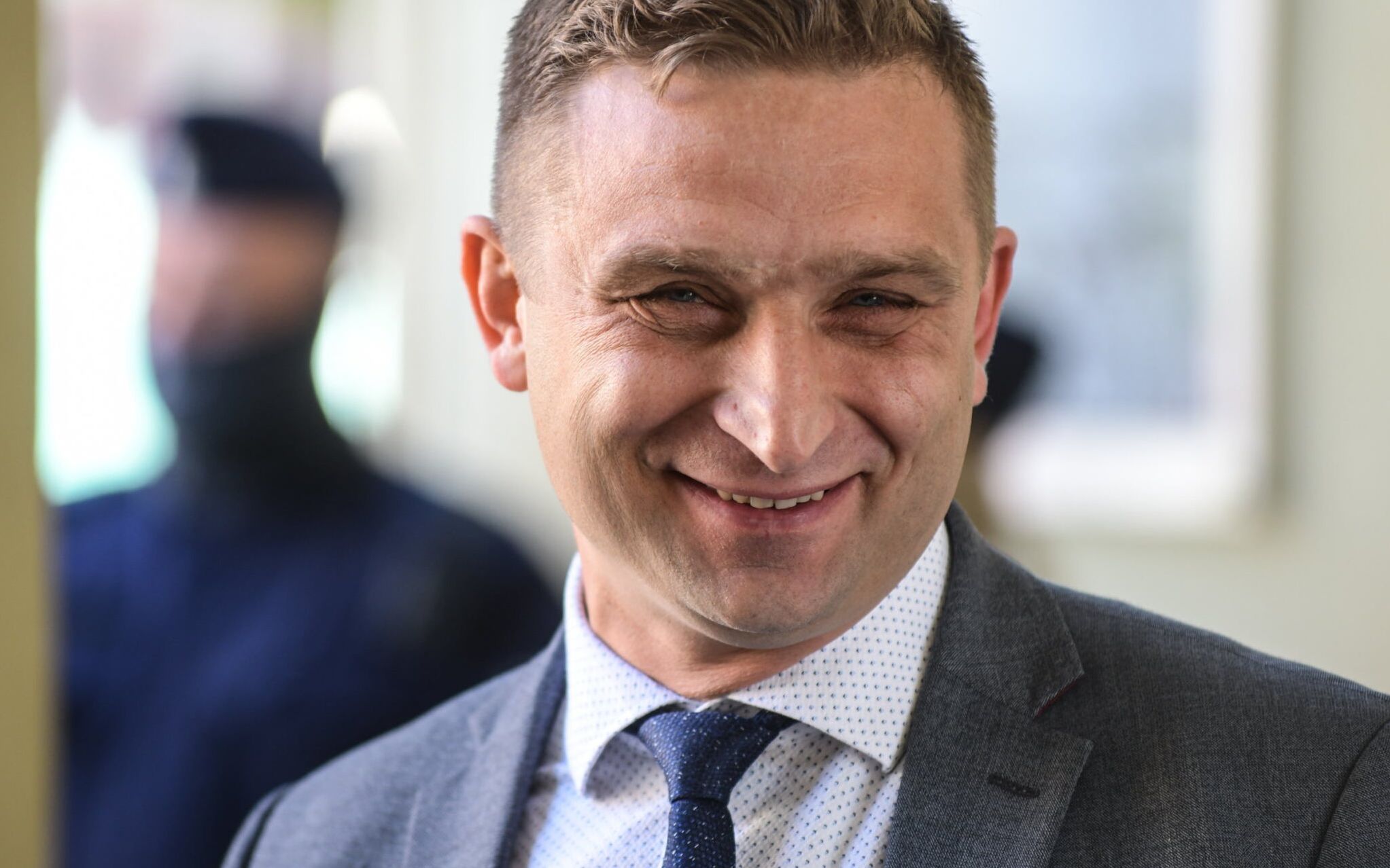 20.05.2021 Wroclaw . Robert Bakiewicz , prezes Stowarzyszenia Marsz Niepodleglosci , zalozyciel Rot Niepodleglosci i Strazy Narodowej , konferencja prasowa w sprawie Nagrody Wroclawia dla Ogolnopolskiego Strajku Kobiet .
Fot . Tomasz Pietrzyk / Agencja Wyborcza.pl
