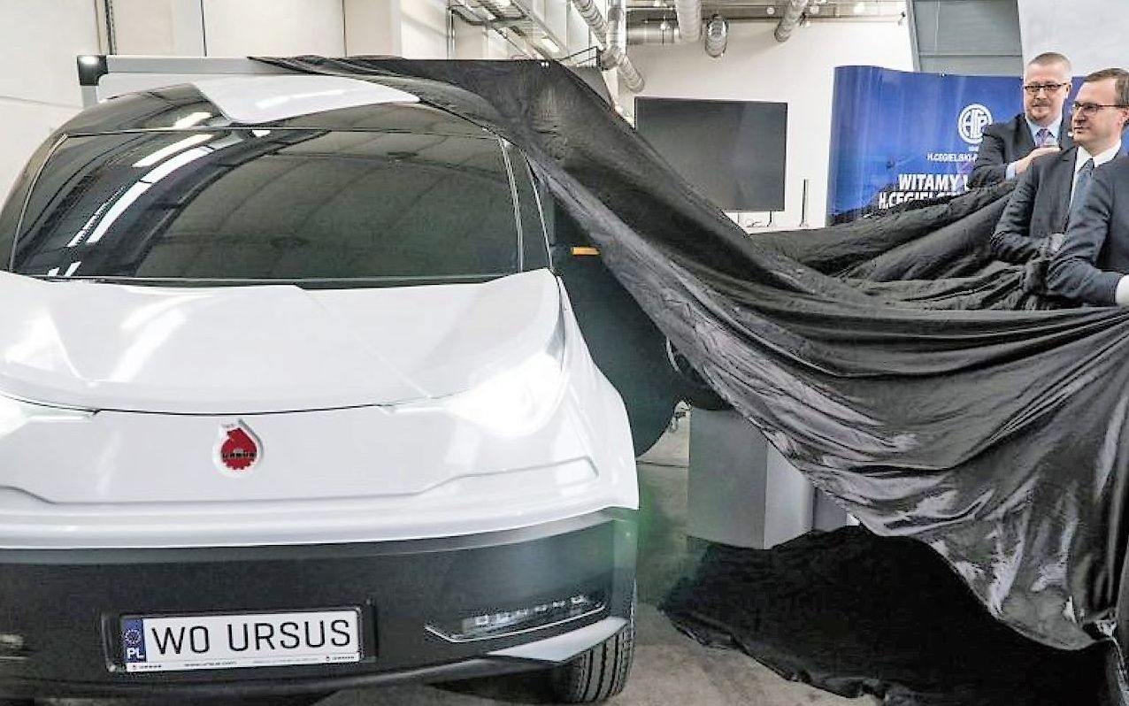 Grafika do artykułu Marzenie Morawieckiego - milion samochodów elektrycznych - odjeżdża o kolejne lata w przyszłość