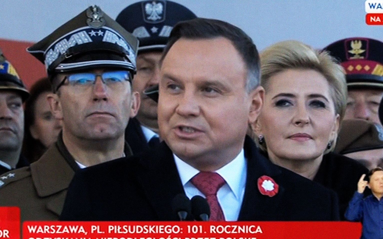 Grafika do artykułu Duda 11 listopada prowadzi kampanię wyborczą: lśni broń polska jak kłosy, jestem prezydentem wszystkich