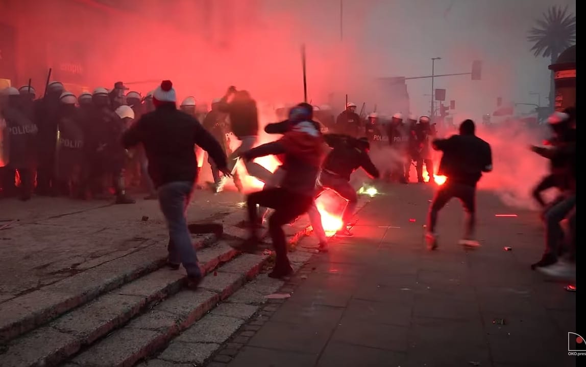 Grafika do artykułu Czy życzysz komuś śmierci? Przyznaje się do tego jedna piąta Polaków. Zobacz, jak się radykalizujemy