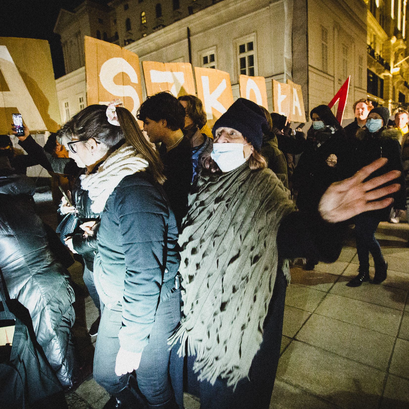 Warszawa, 13.02.2022. Wolna Szkoła: „Chcemy weta”. Polonez protestu pod Pałacem Prezydenckim