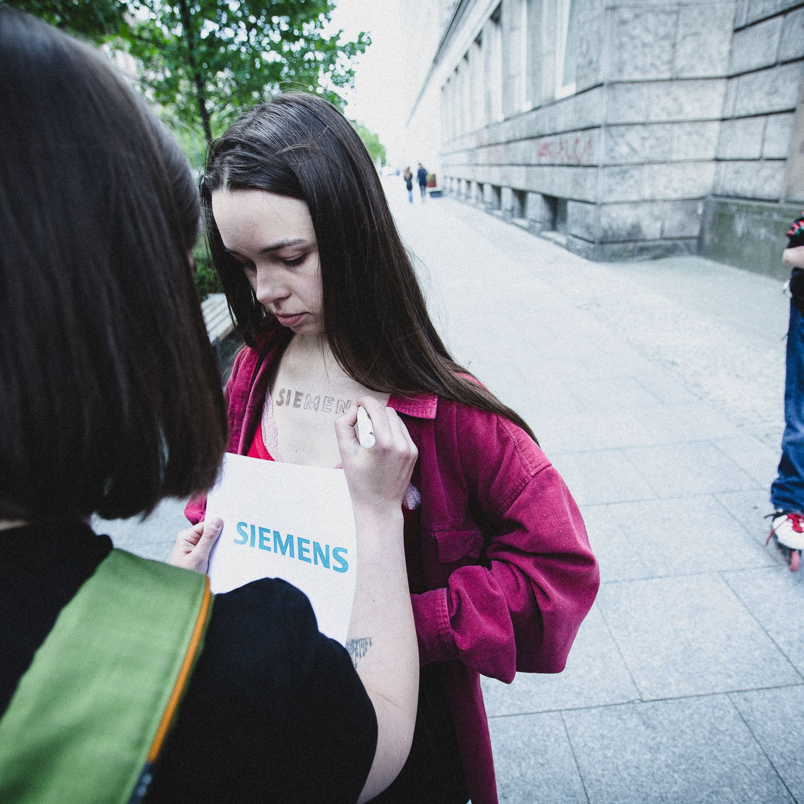 Warszawa, 02.06.2021. Protest solidarnościowy z represjonowanymi  Białorusinkami i Białorusinami