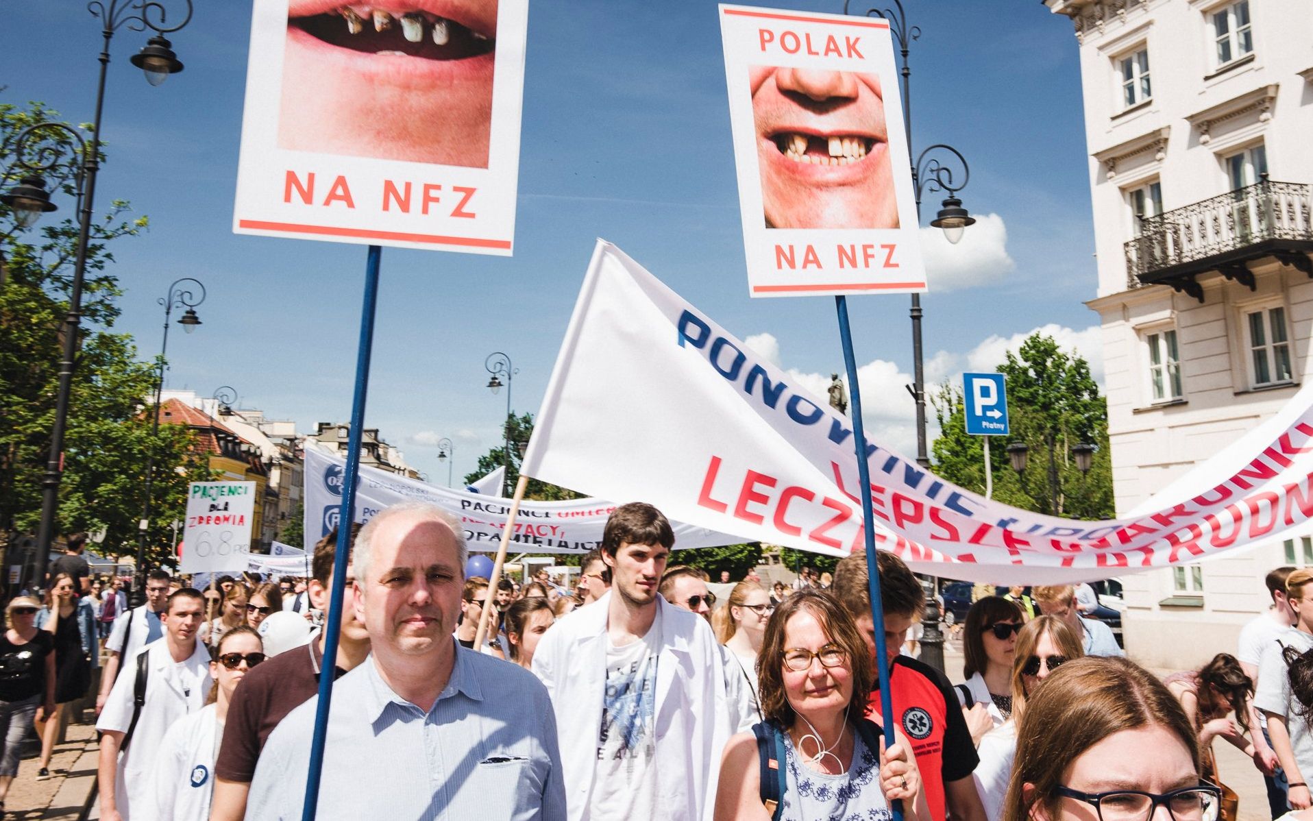 Grafika do artykułu Lekarze walczą o lepsze warunki dla pacjentów NFZ