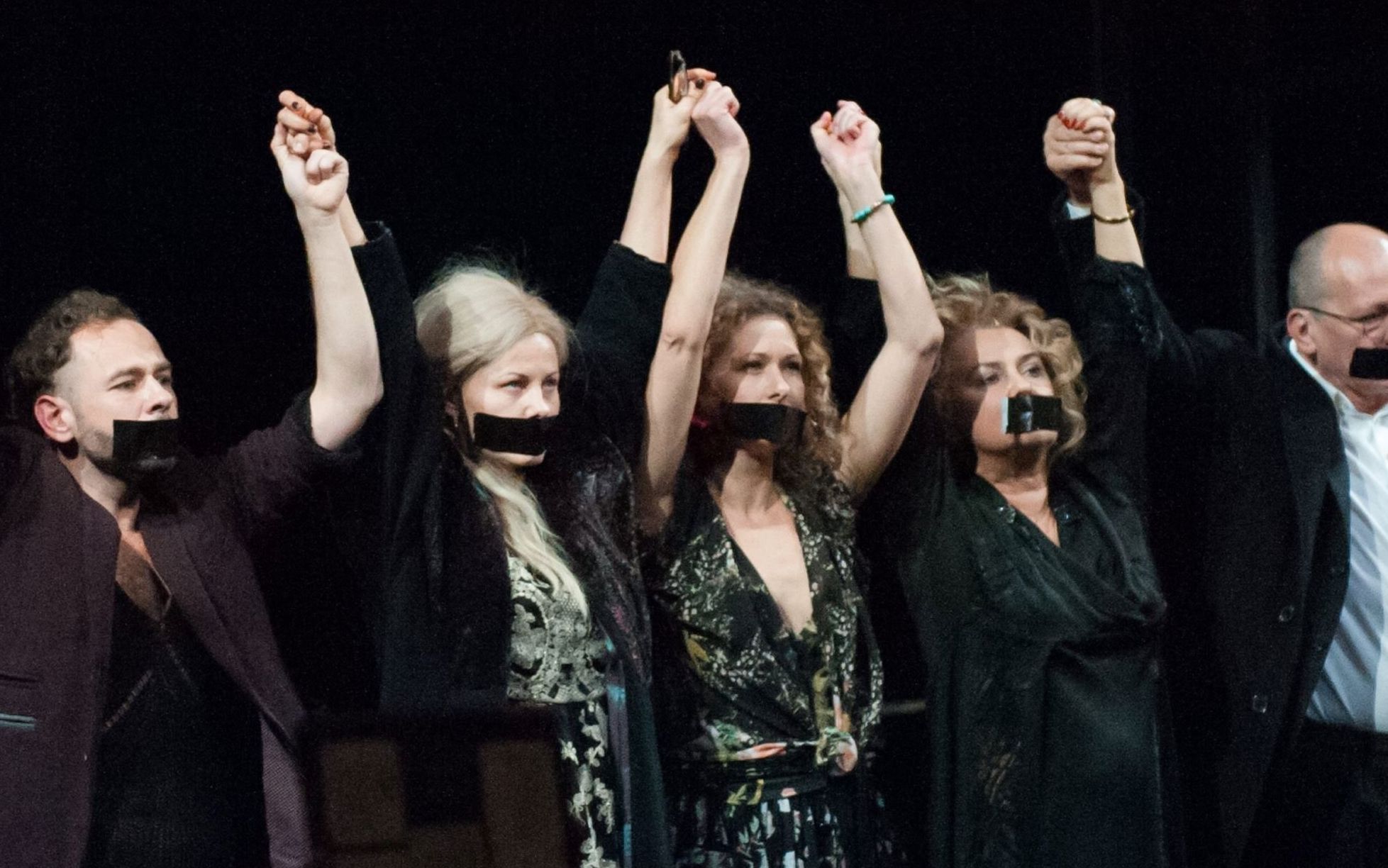 Grafika do artykułu Aktorzy zwalniani, konkurs odwołany. Teatr Polski we Wrocławiu w kryzysie
