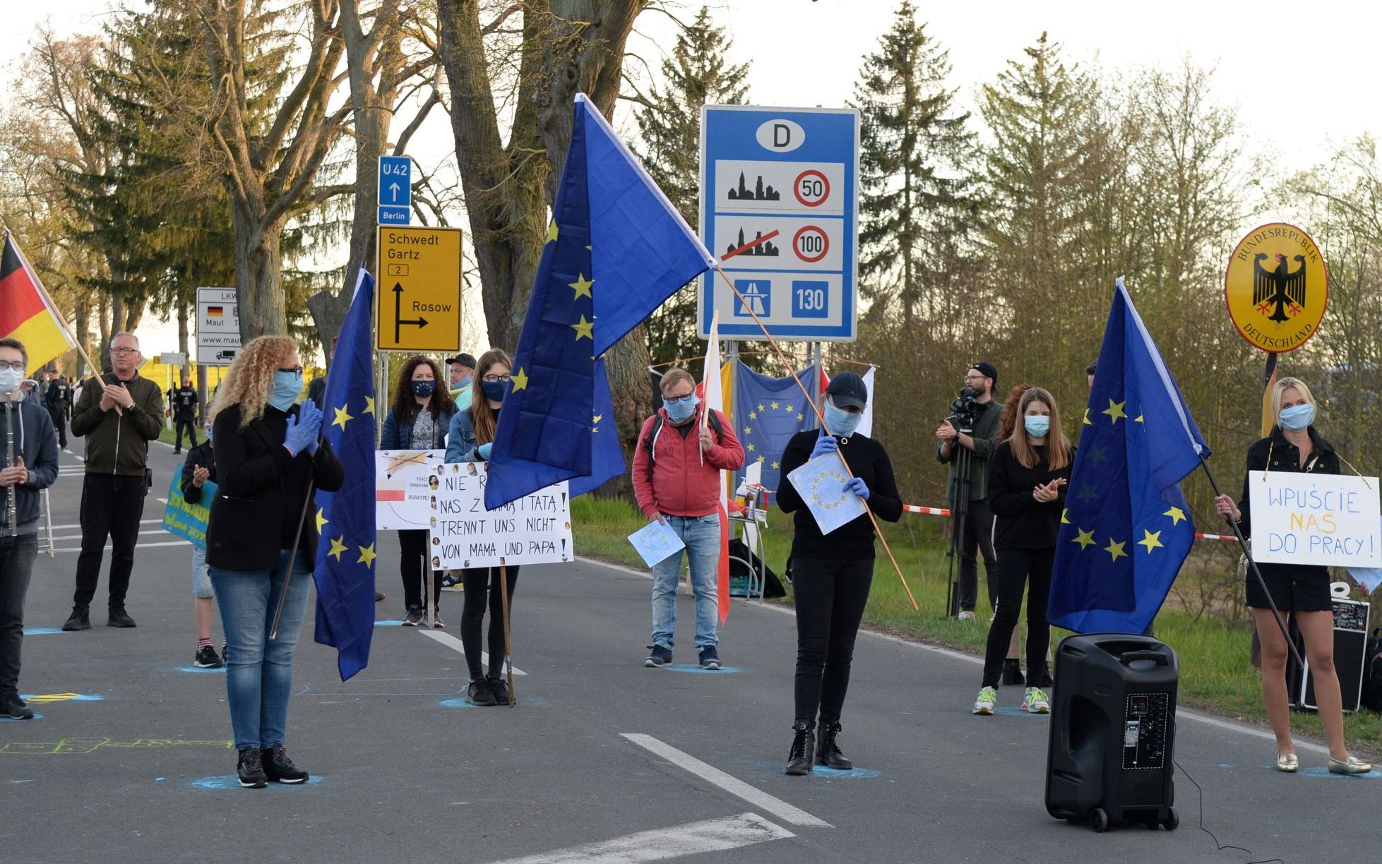 Grafika do artykułu Co z pracownikami transgranicznymi? Maląg: Można się zgłaszać na bezrobocie