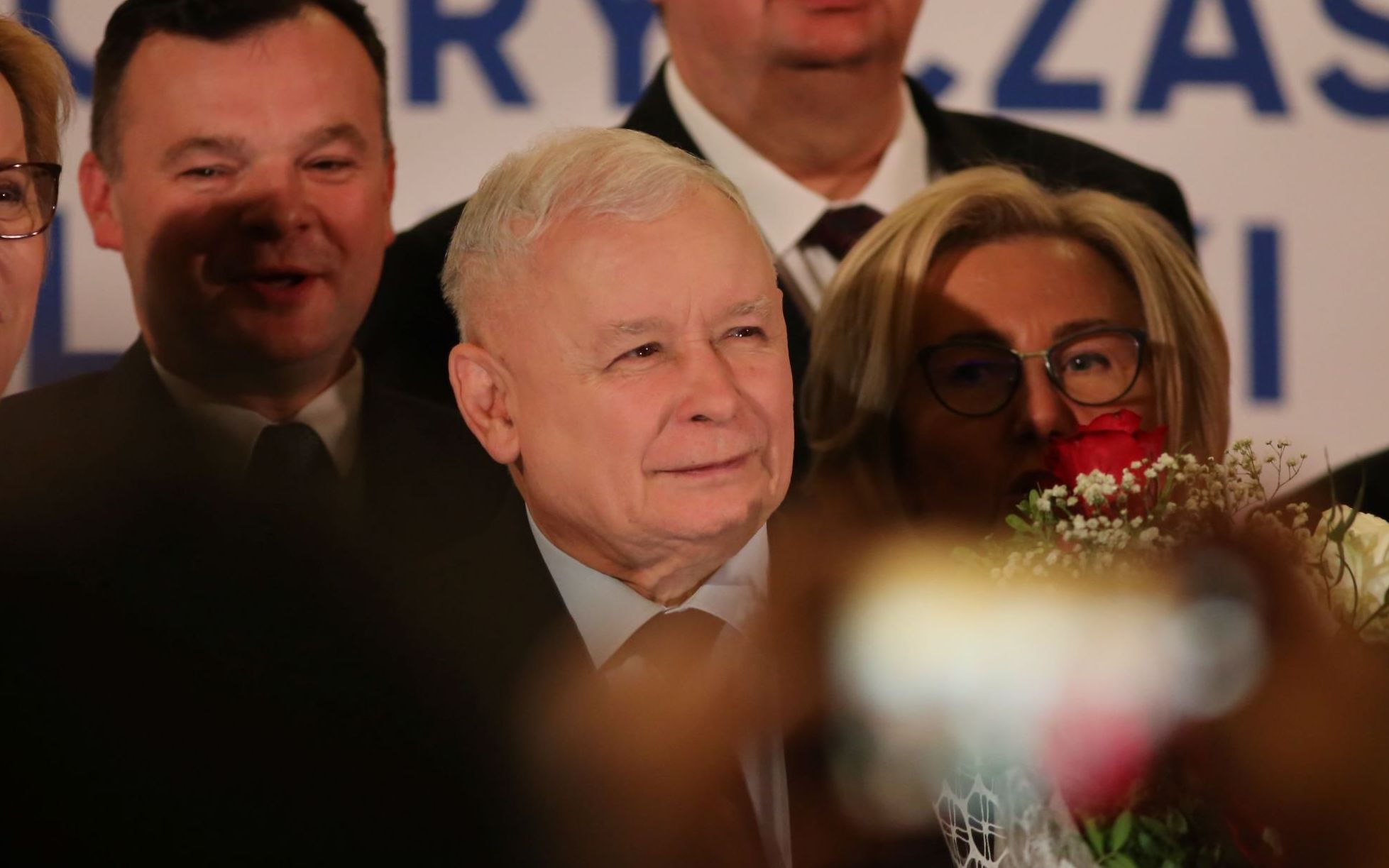 Grafika do artykułu Makowski: U progu wielkiej korupcji. Polska pod władzą pisokratury
