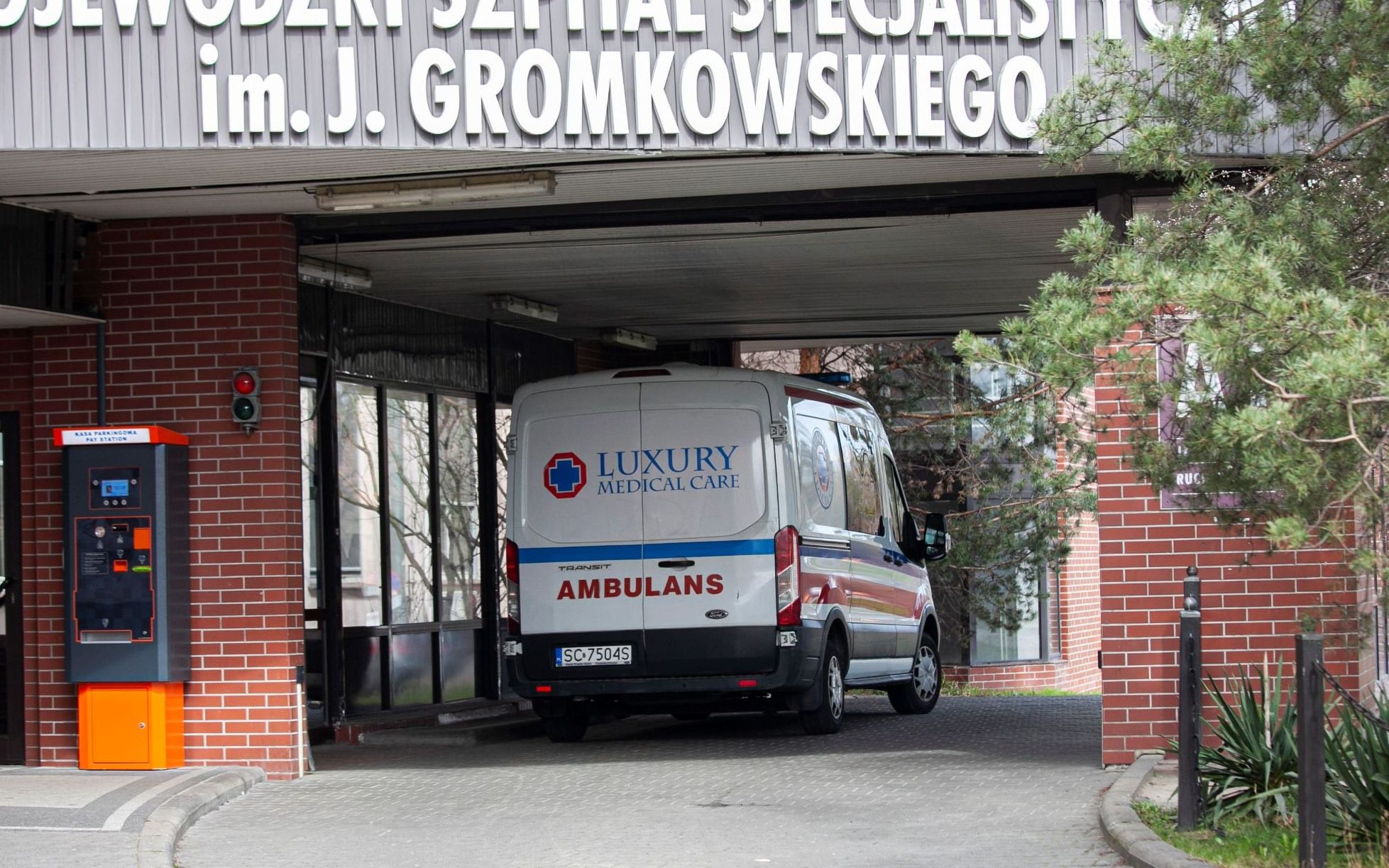 Grafika do artykułu Epidemiologiczna bzdura. Wojewoda nakazał chirurgom z czterech placówek dyżury rotacyjne w szpitalu zakaźnym