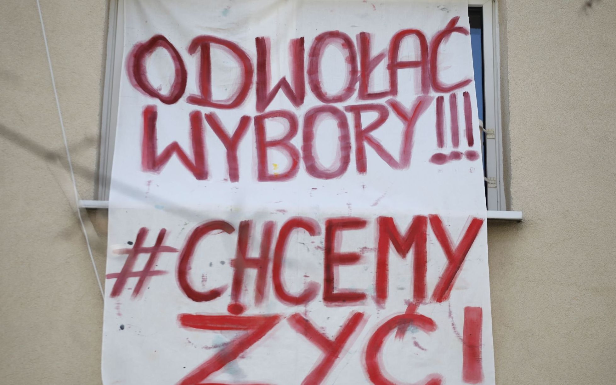 Grafika do artykułu Albo wybory 10 maja i jeden kandydat opozycji, albo rozmowy z Gowinem. Analizujemy za i przeciw