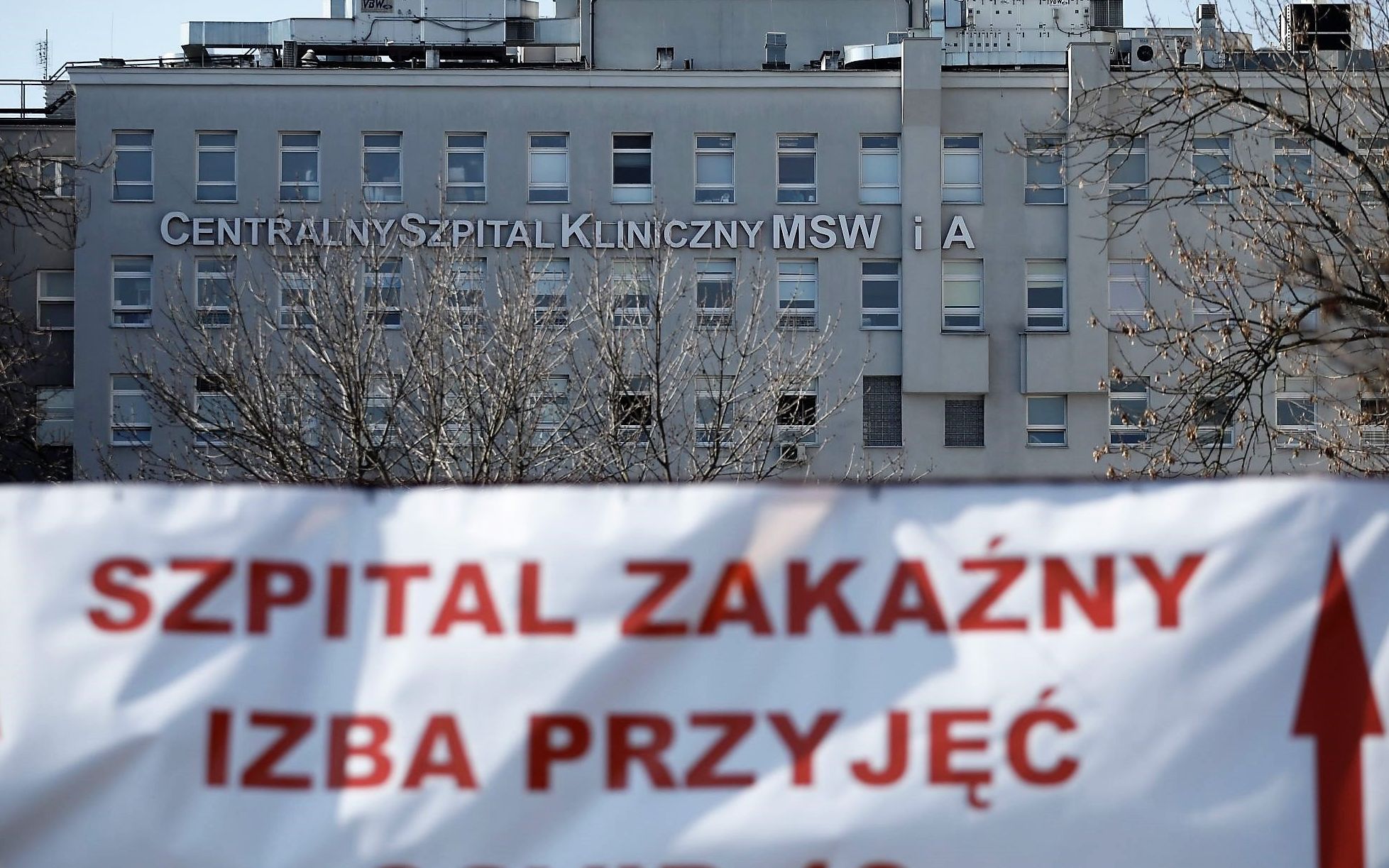 Grafika do artykułu Lekarz ze szpitala jednoimiennego: Ten wirus to mały pikuś, zagraża tylko niektórym [ROZMOWA]