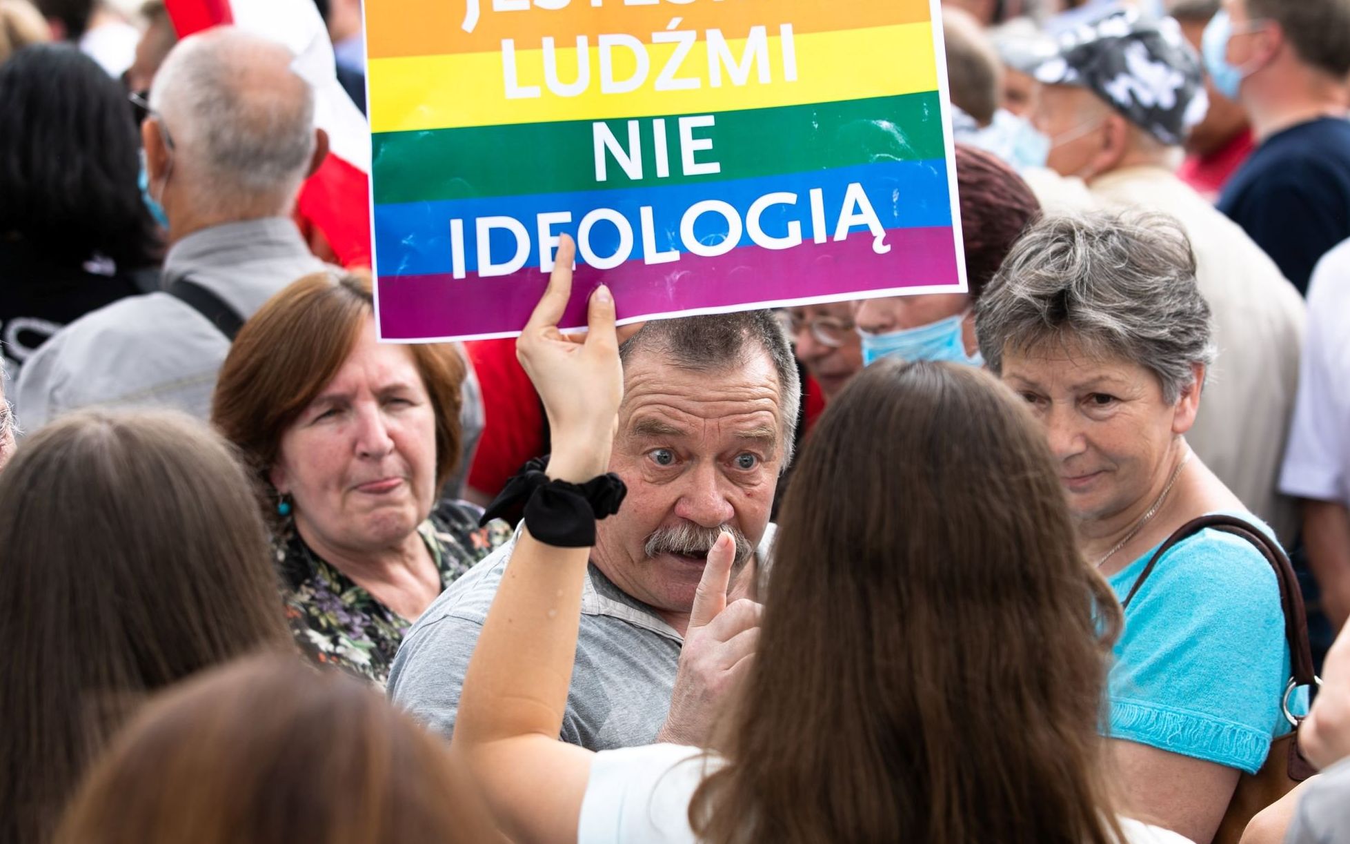 Grafika do artykułu Padła szósta uchwała anty-LGBT! Przemyśl wybrał dobre imię i pieniądze