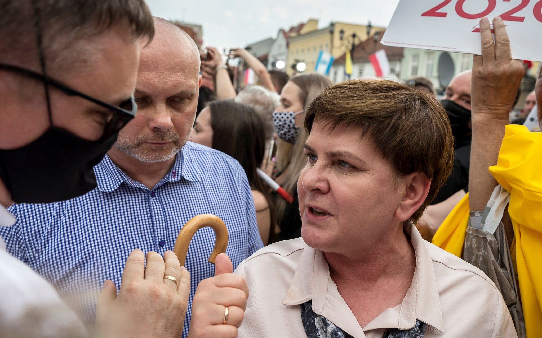 26.06.2020 Rybnik . Beata Szydlo - polityk PiS w trakcie przemowienia Andrzeja Dudy - spotkanie z mieszkancami w czasie kapmanii wyborczej w wyborach prezydenckich . Trwa epidemia koronawirusa .
 Fot. Grzegorz Celejewski / Agencja Gazeta