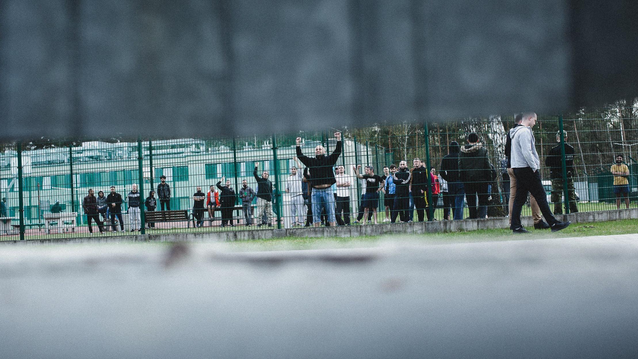 Protest solidarnościowy ze strajkującymi uchodźcami w ośrodku w Lesznowoli