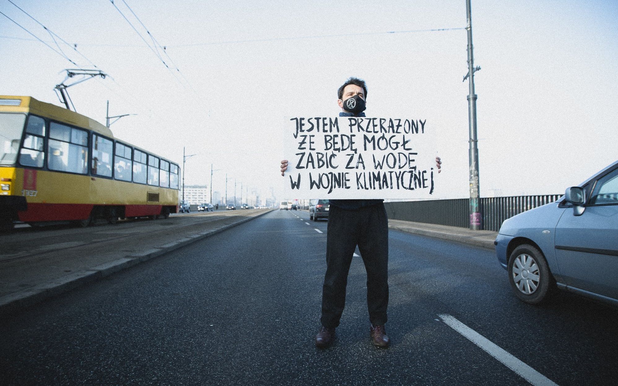 Grafika do artykułu Ziemia płonie, a politycy zawodzą. Extinction Rebellion rozpoczyna bunt o nasze życie