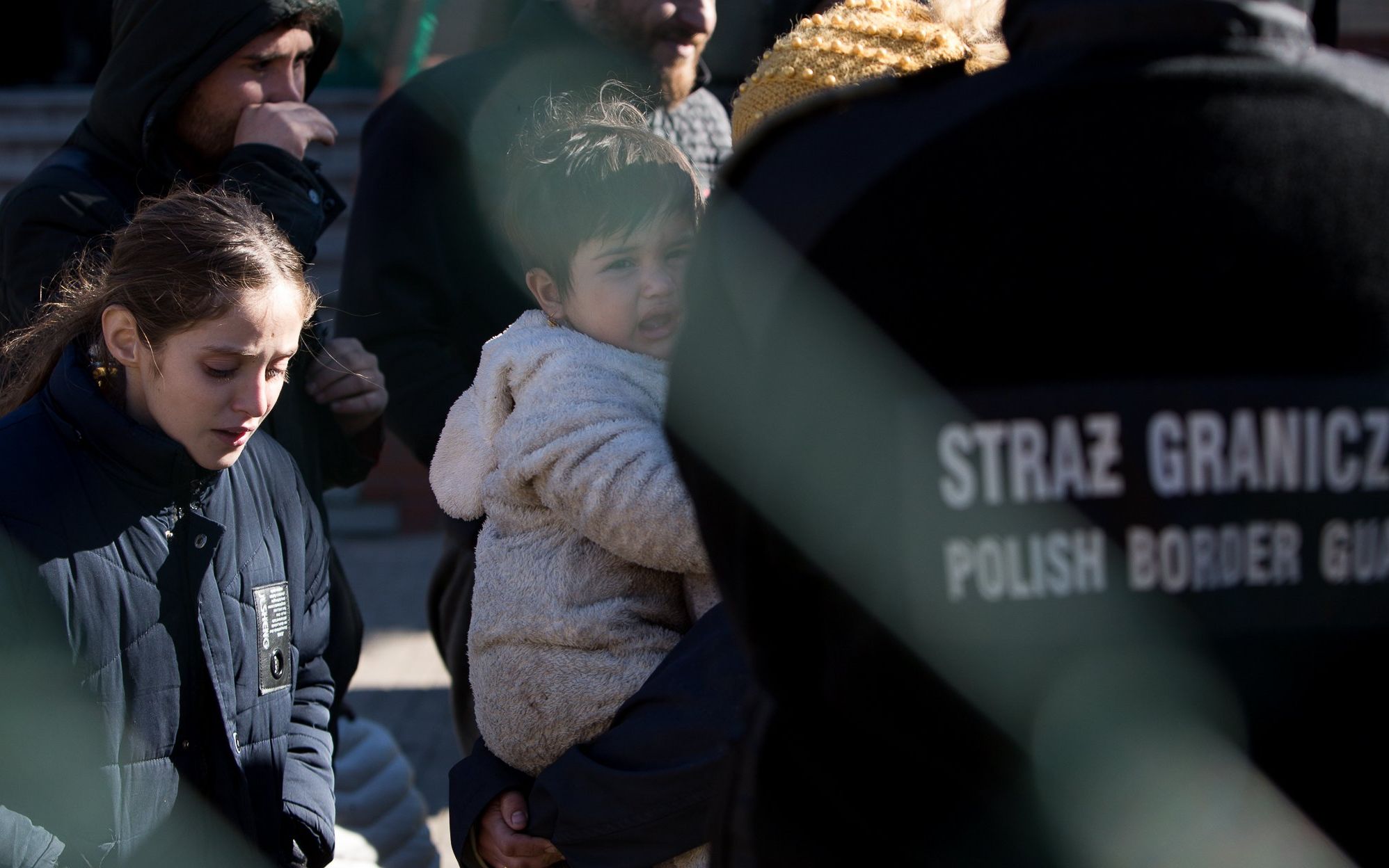 Michałowice, 27.09.2021. Uchodźcy pod posterunkiem Straży Granicznej