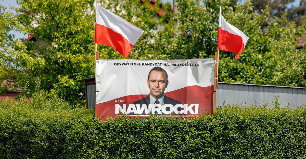 Województwa dla Trzaskowskiego (10 do 6), powiaty dla Nawrockiego (241 do 139) [MAPY]