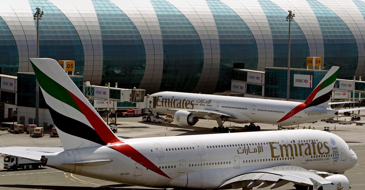 Po ataku na Iran: zamknięta przestrzeń powietrzna, odwołane loty, problemy podróżych