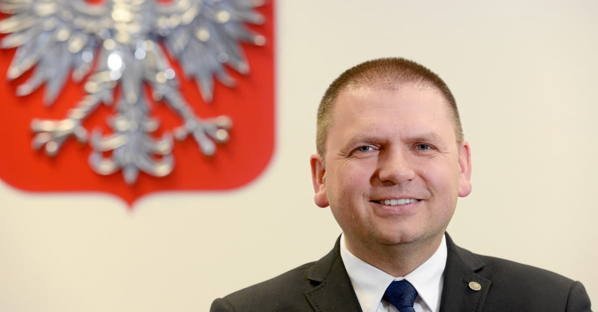 Izba SN nie daje zgody na zarzuty dla Nawackiego za podarcie uchwał. Czyn uznano za mało szkodliwy