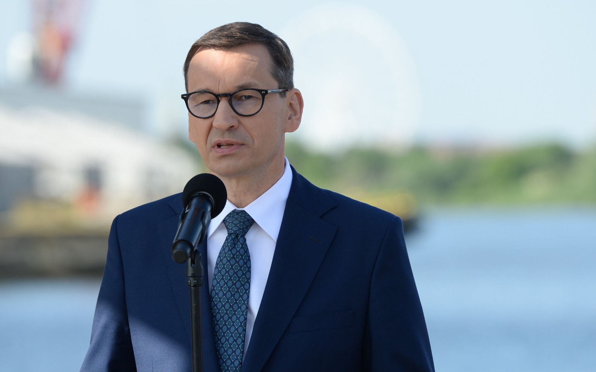 11.06.2021 Szczecin . Port Szczecin . Premier Mateusz Morawiecki podczas konferencji prasowej , na ktorej prezentowano rzadowy program " Polski lad " .
Fot. Krzysztof Hadrian / Agencja Gazeta