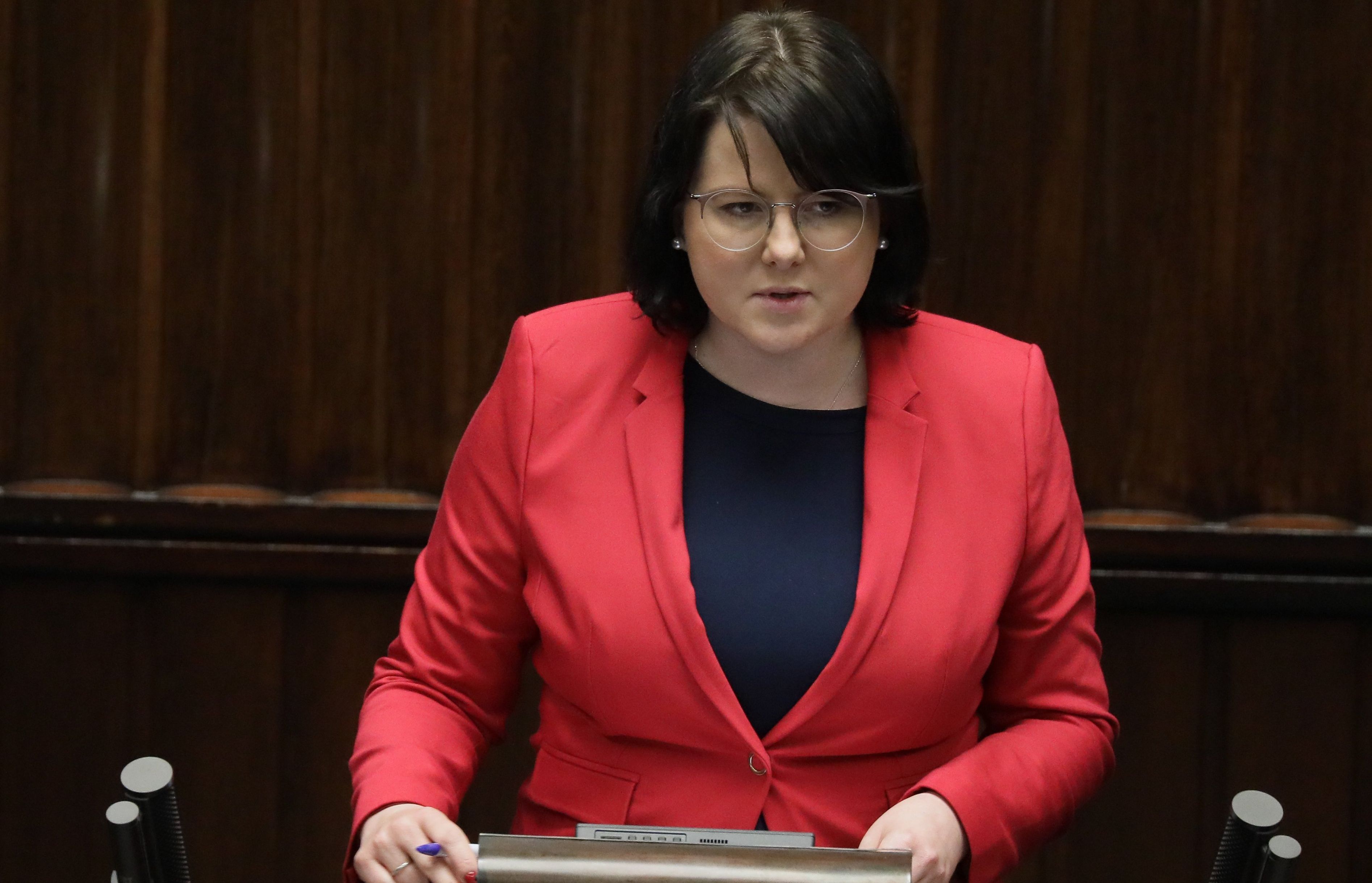 Kaja Godek przemawia w Sejmie. Tematem aborcja