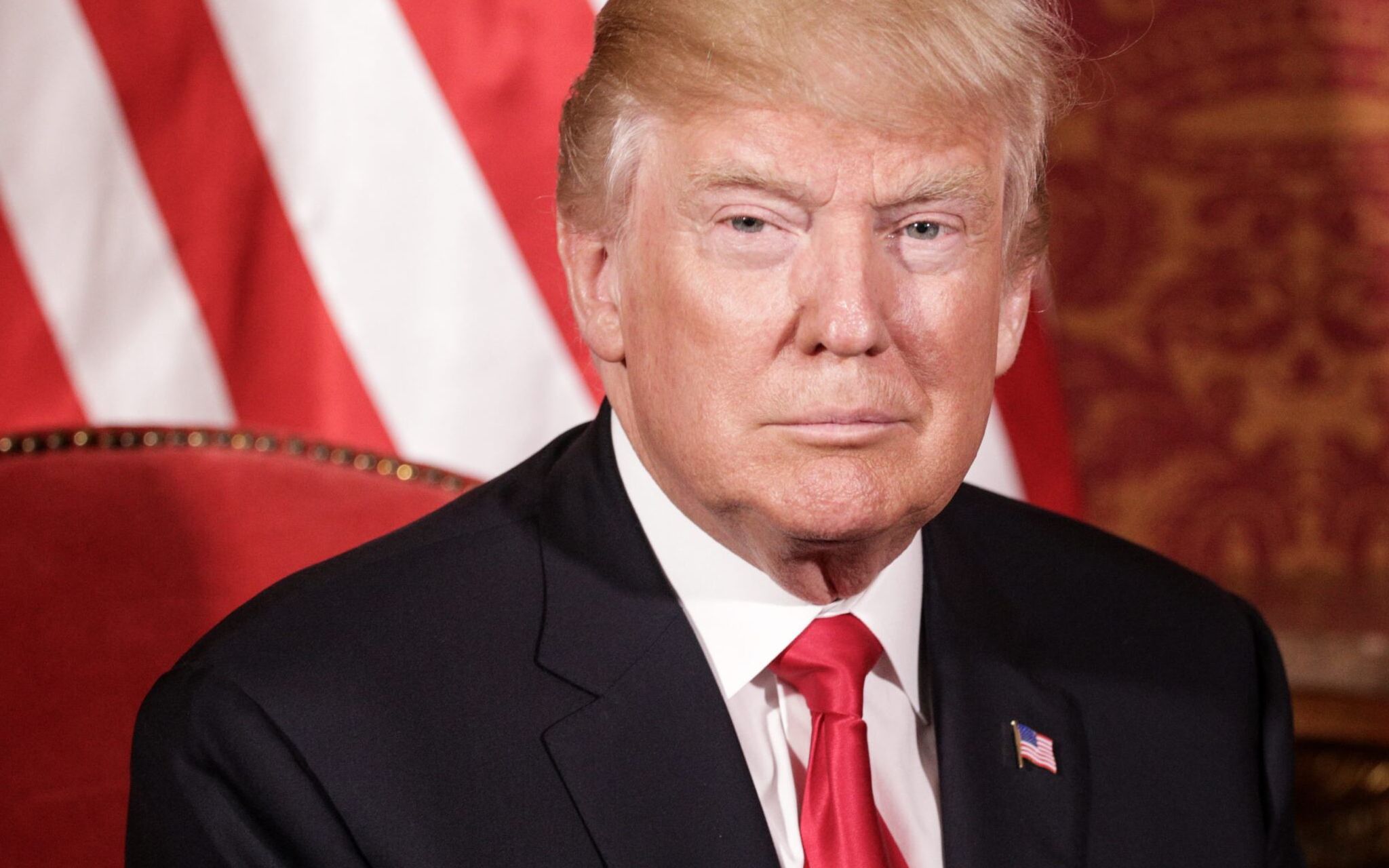 06.07.2017 Warszawa , Plac Zamkowy . Donald Trump podczas spotkania z Andrzejem Duda na Zamku Krolewskim . Trwa szczyt inicjatywy Trojmorza z udzialem prezydenta Stanow Zjednoczonych Ameryki .
Fot. Adam Stepien / Agencja Gazeta