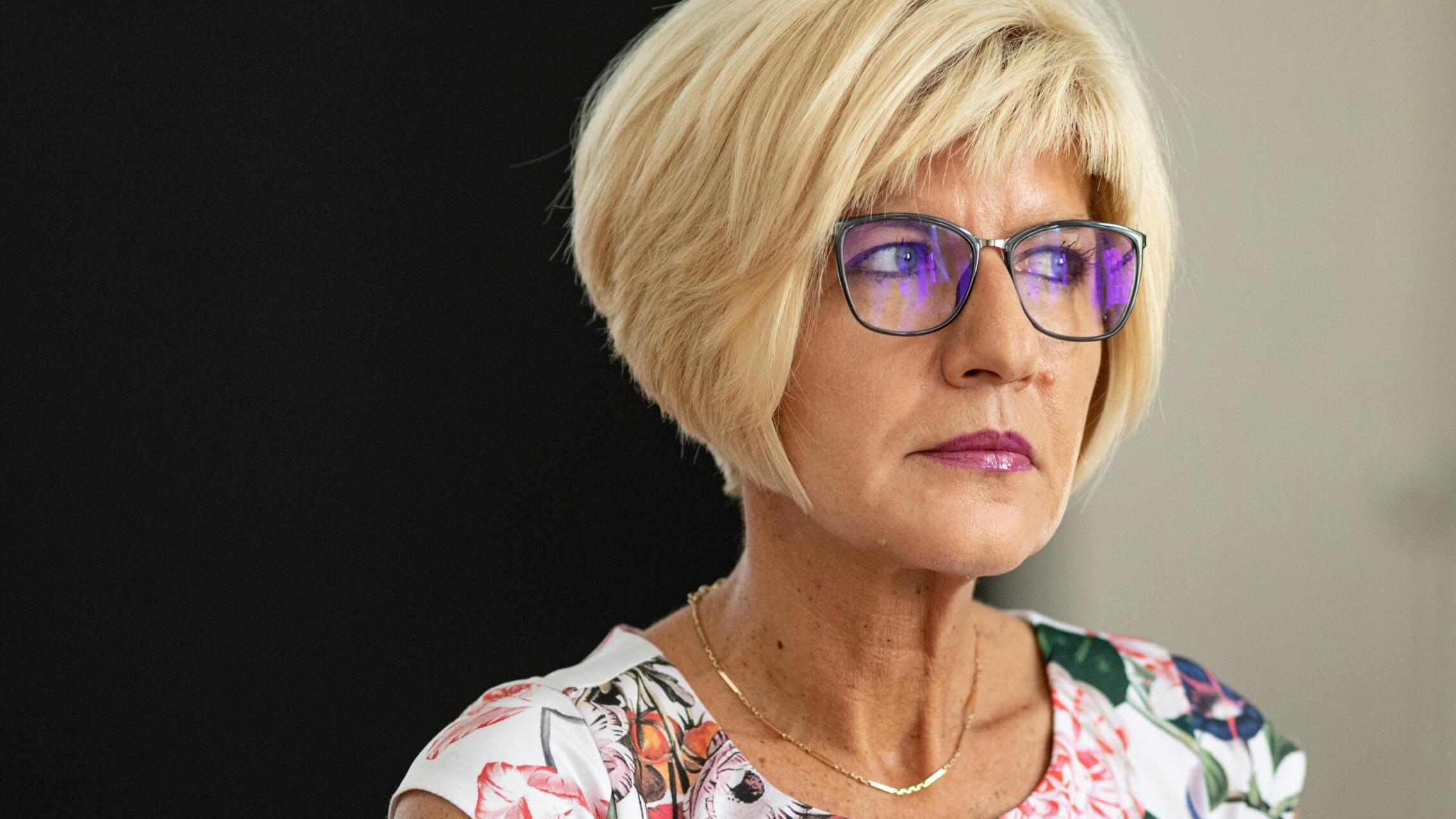 06.08.2019 Warszawa , Pracownia Duzy Pokoj . Katarzyna Kwiatkowska podczas konferencji prasowej ws raportu stowarzyszenia prokuratorow Lex Super Omnia" Krolowie zycia w prokuraturze dobrej zmiany " . 
Fot. Dawid Zuchowicz / Agencja Gazeta